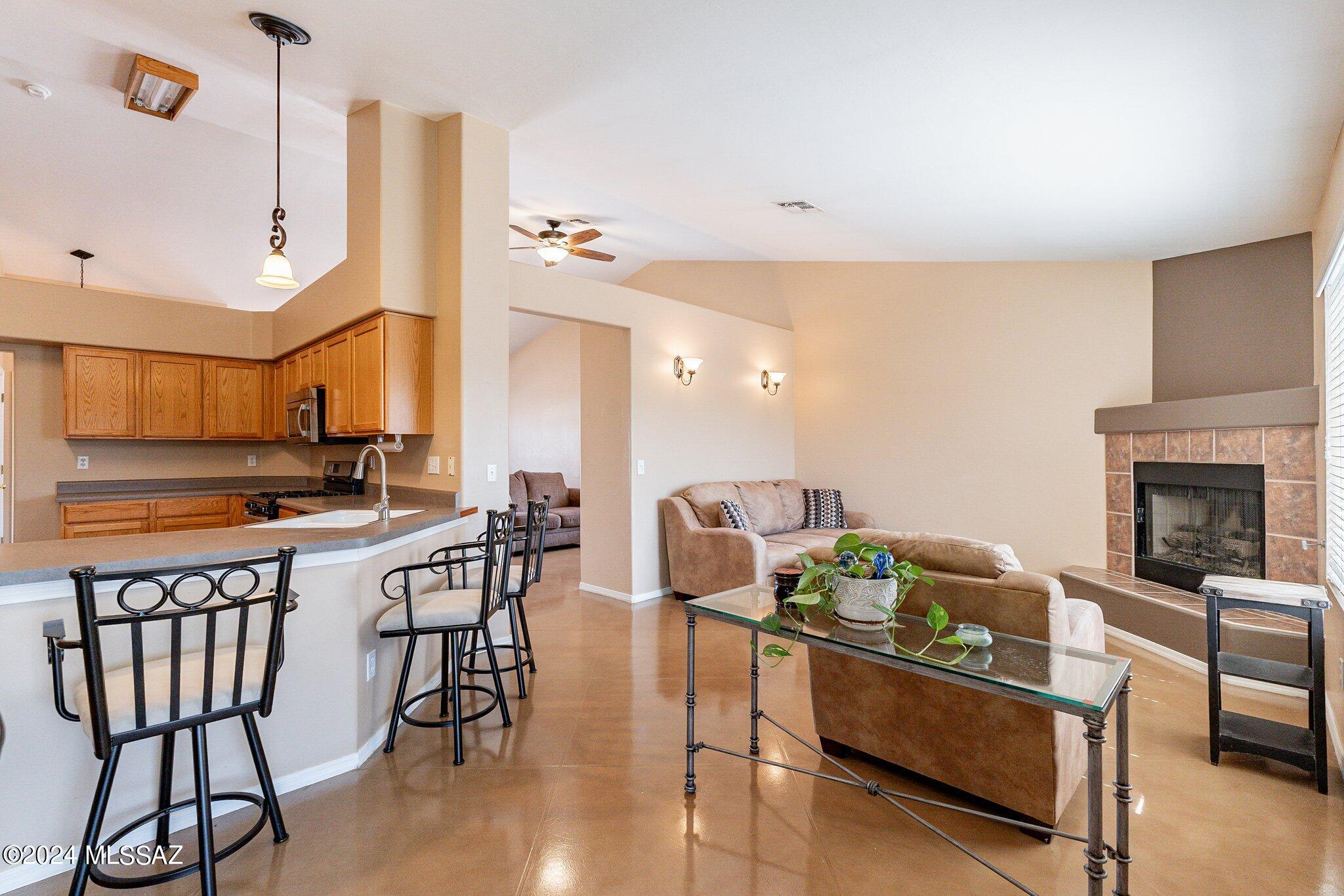 Las Lindas(1-76) - Residential