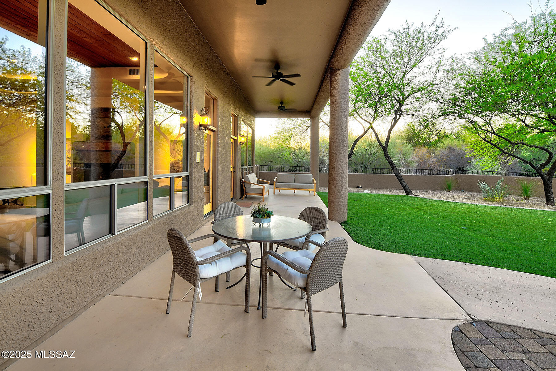 Las Alturas (1-167) - Residential