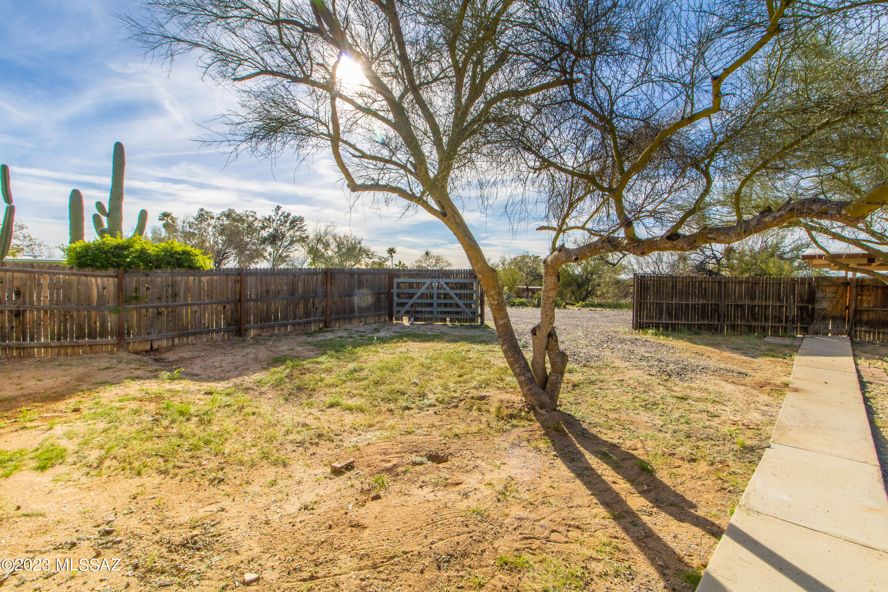Rancho Feliz (153-352) - Residential