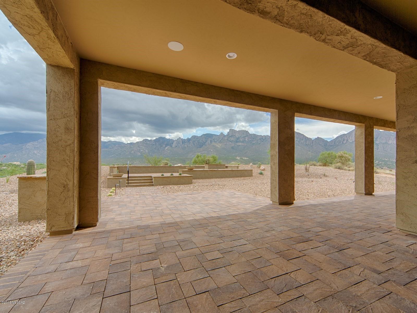 Sanctuary At Silverhawke - Residential