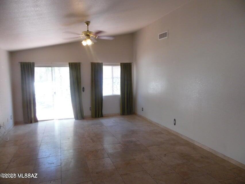 Tucson, Arizona 85741, United States, 3 Bedrooms Bedrooms, ,2 BathroomsBathrooms,Residential,Pending,138597