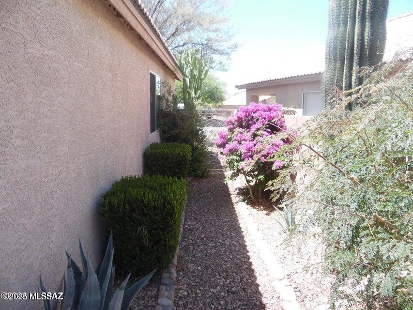 Tucson, Arizona 85741, United States, 3 Bedrooms Bedrooms, ,2 BathroomsBathrooms,Residential,Pending,138597
