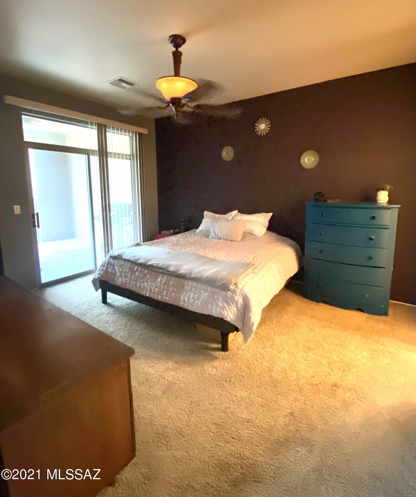 Kinney Village (1-112) - Residential