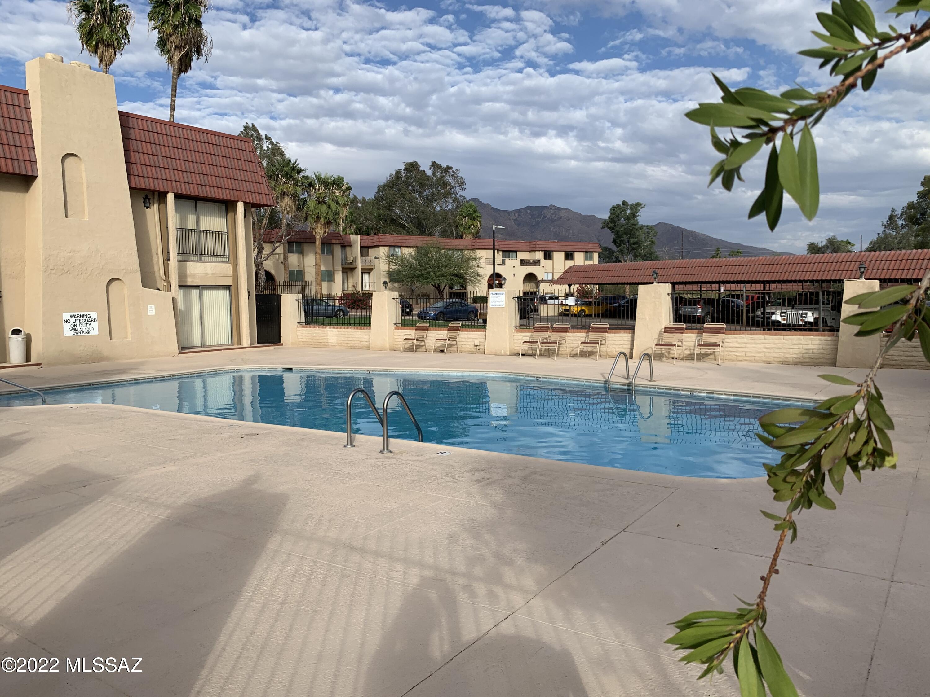 Barcelona Manor Condominiums - Residential