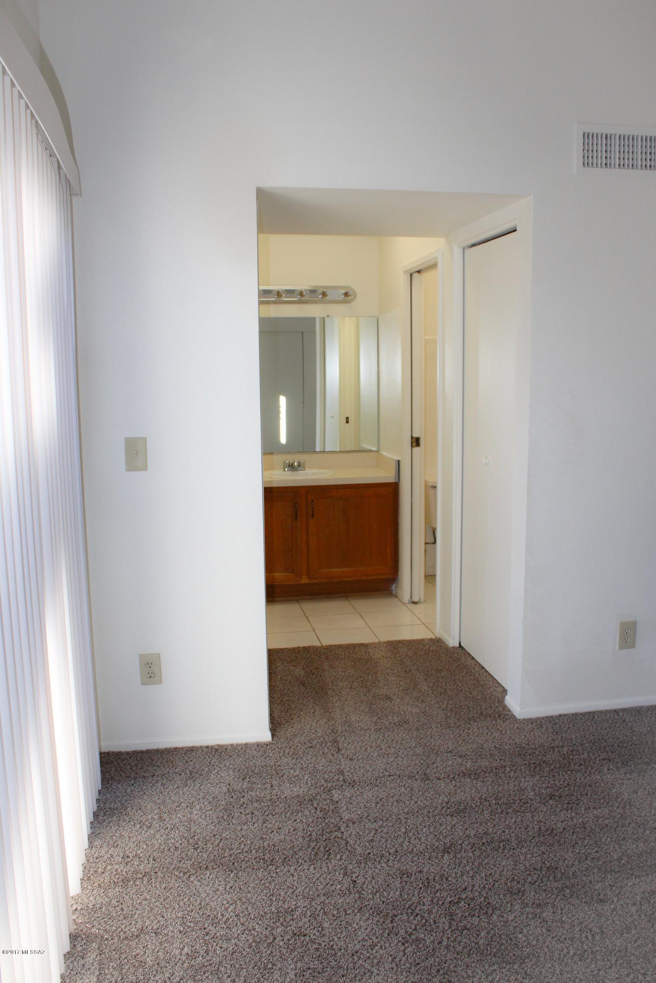 Kino Meadows (1-128) - Residential