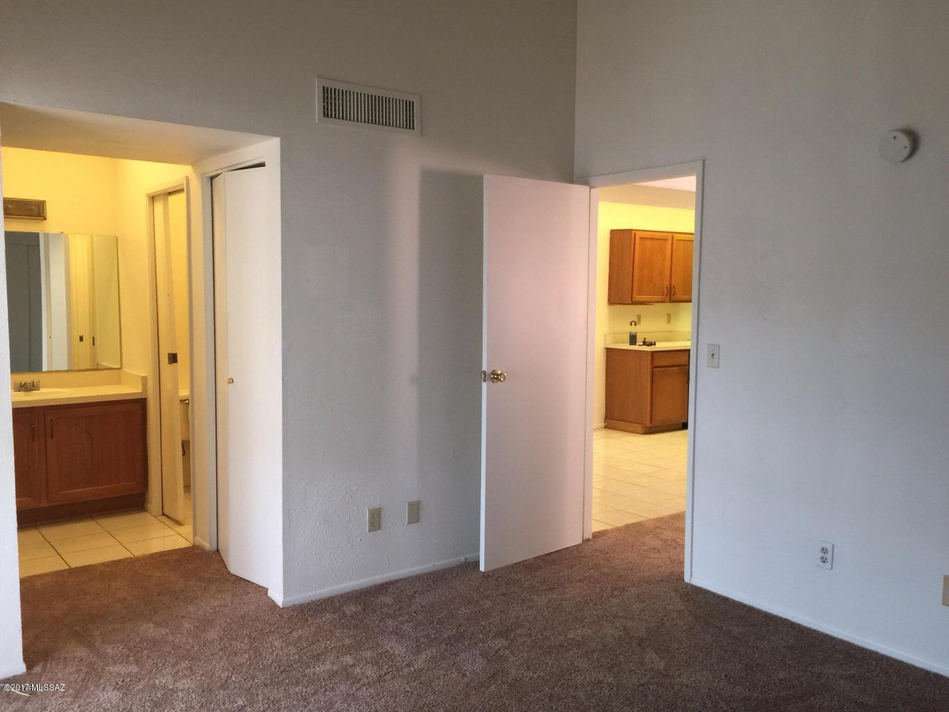 Kino Meadows (1-128) - Residential