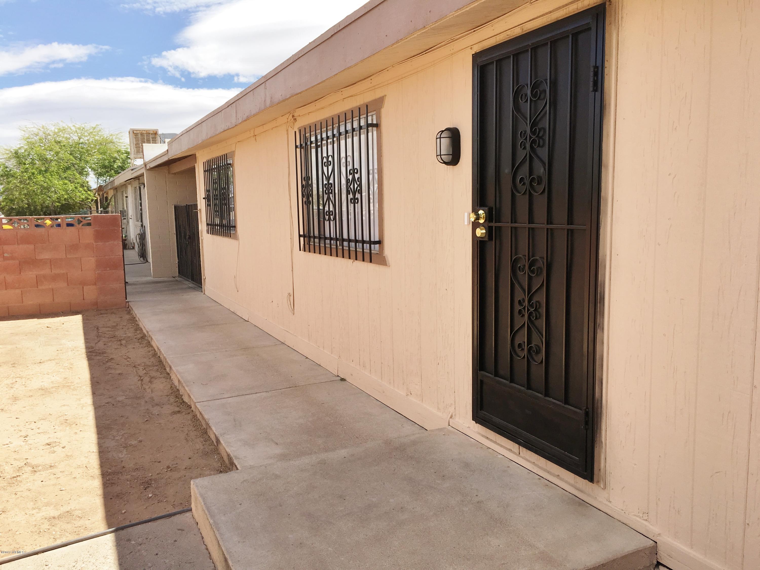 Dos Palmas (1-16) - Residential