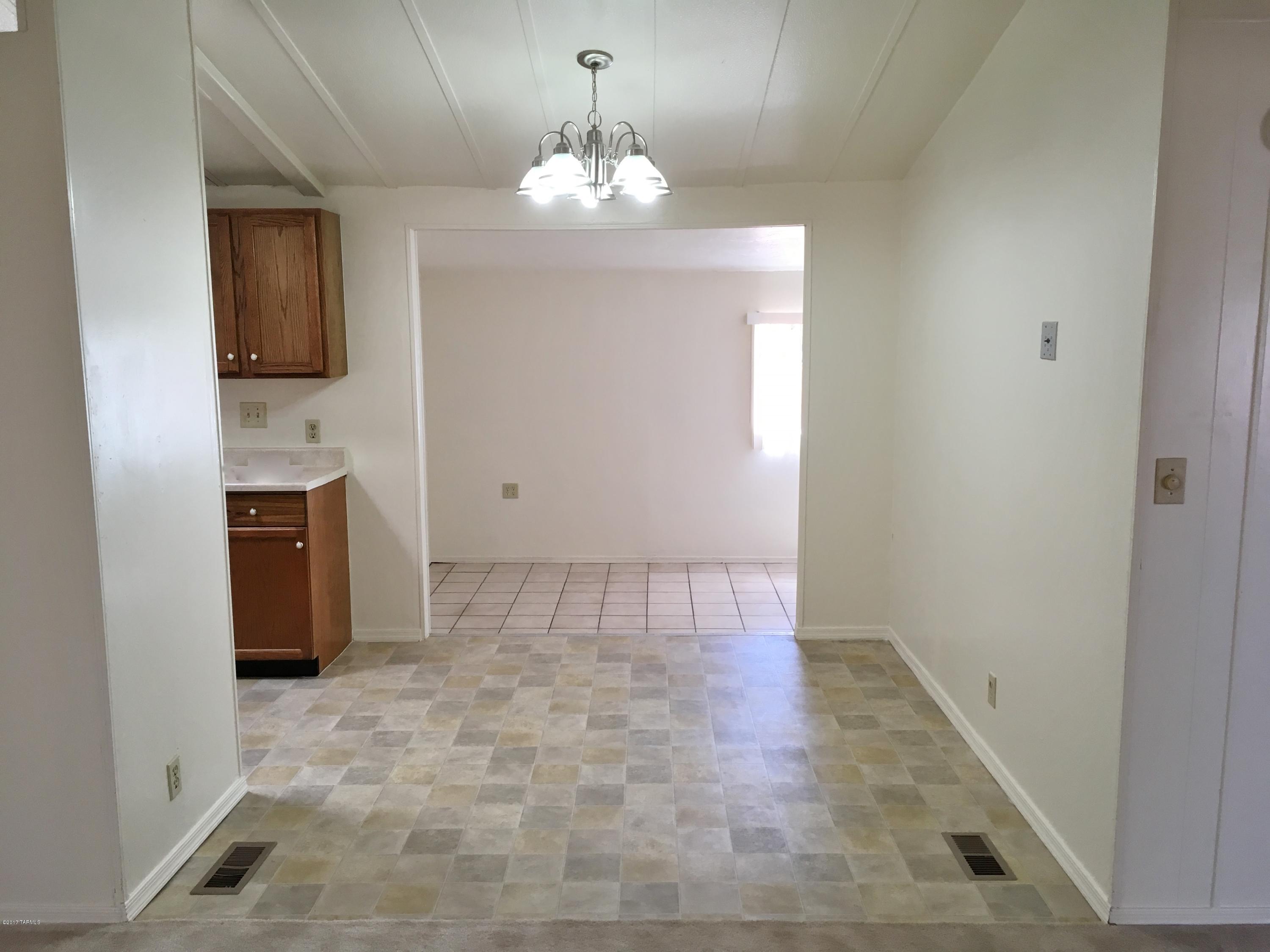 Dos Palmas (1-16) - Residential
