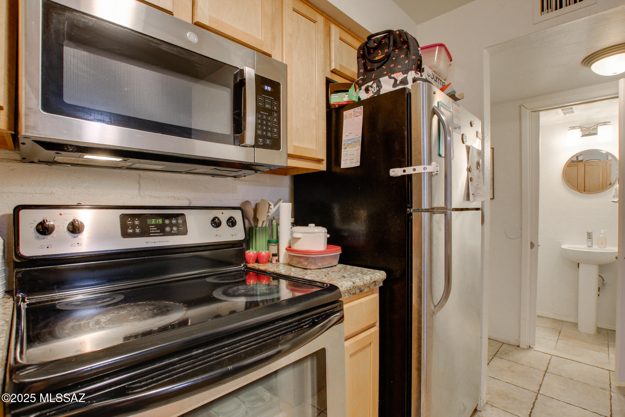 931 N Euclid Avenue UNIT 143