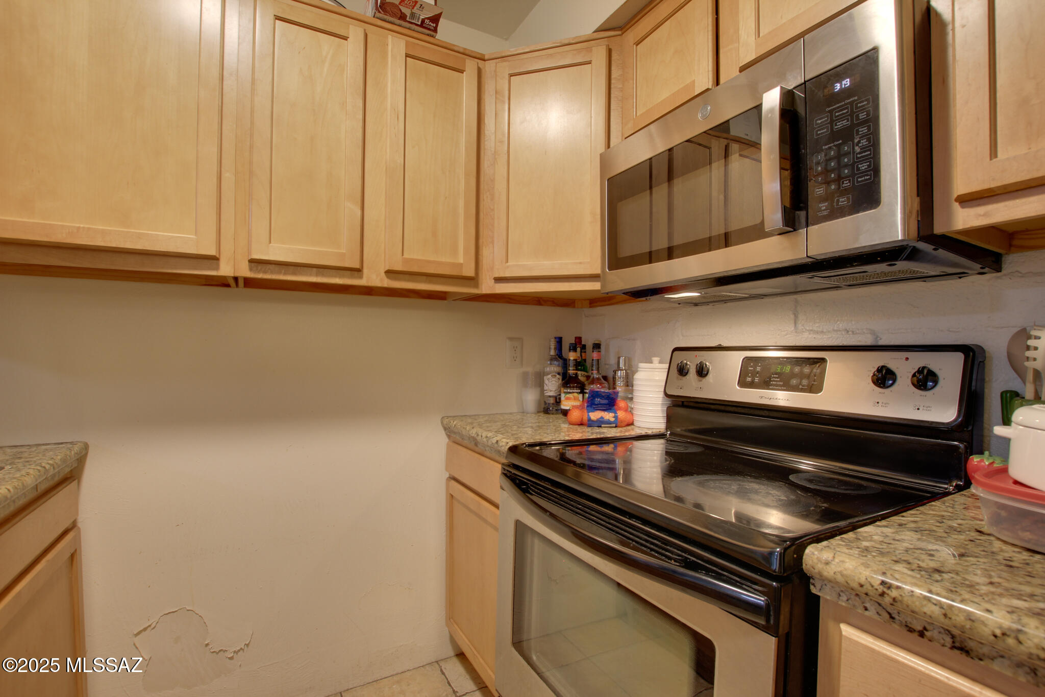931 N Euclid Avenue UNIT 143