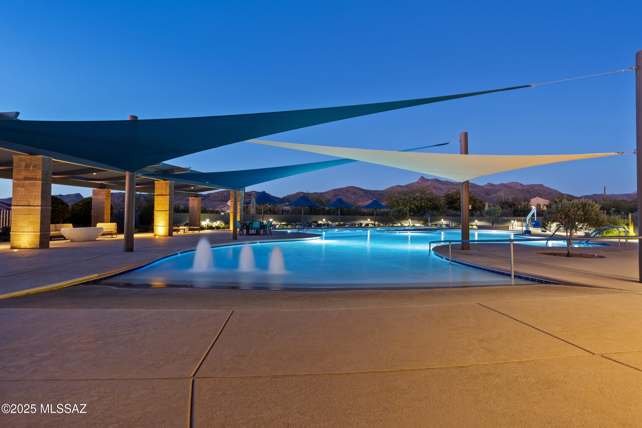Del Webb At Dove Mountain VI - Residential