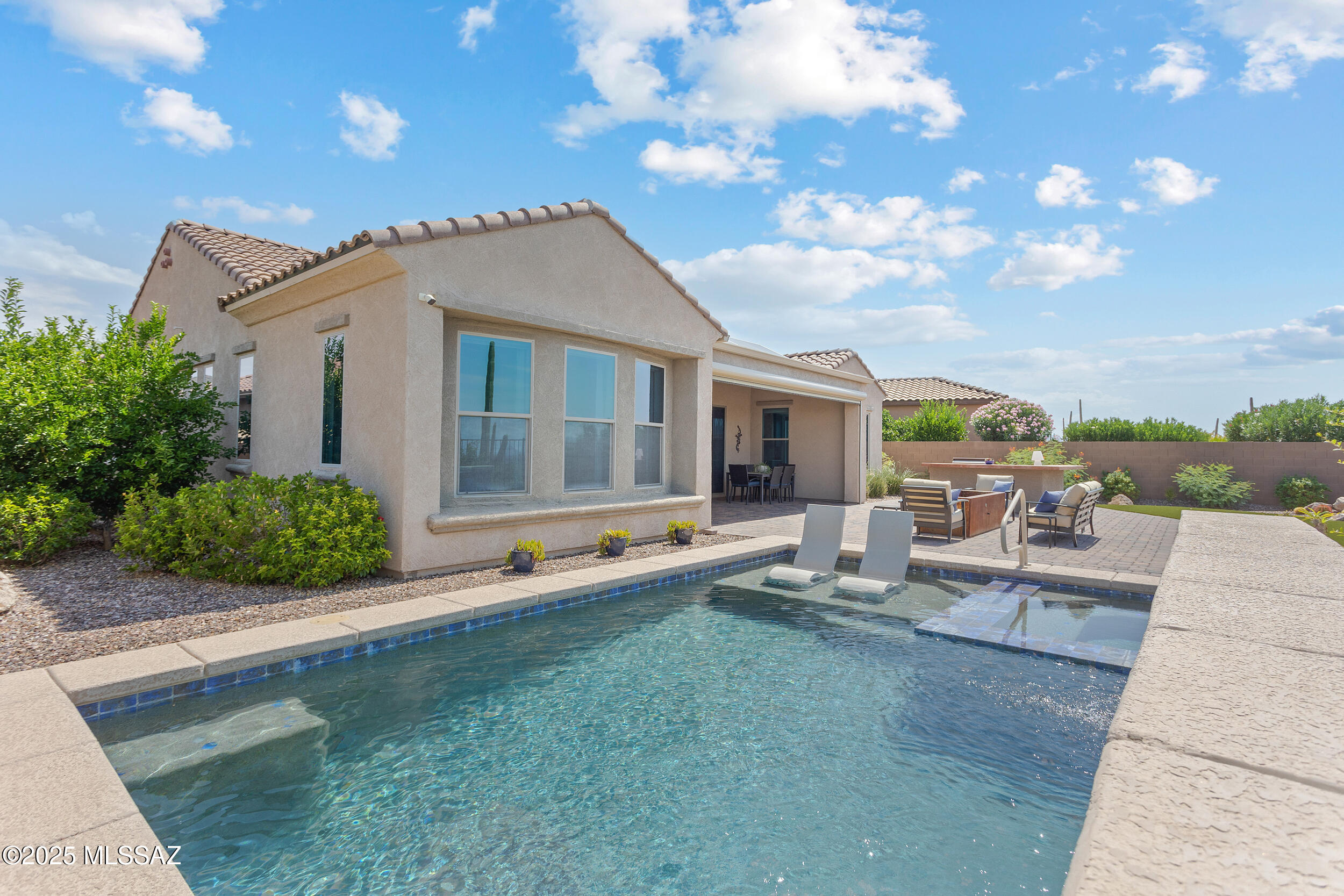 Del Webb At Dove Mountain VI - Residential