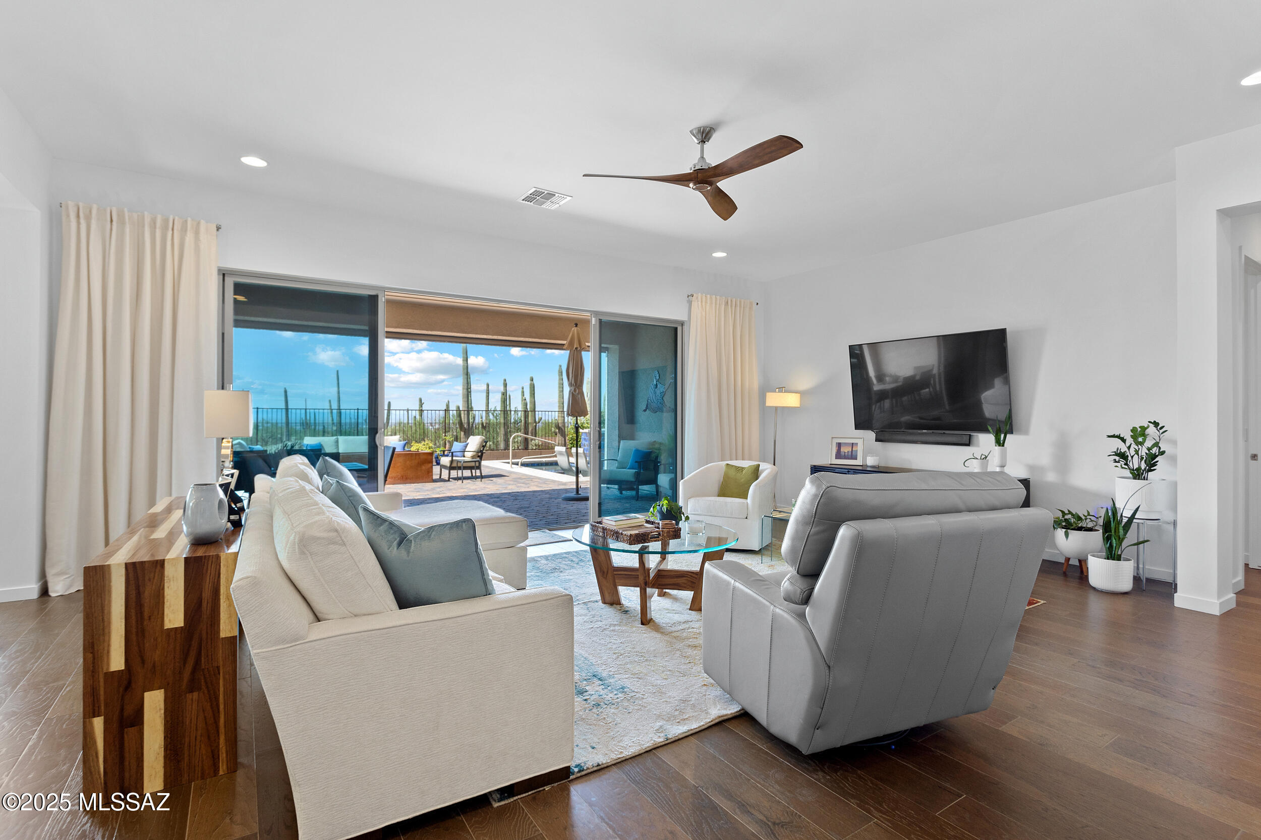 Del Webb At Dove Mountain VI - Residential