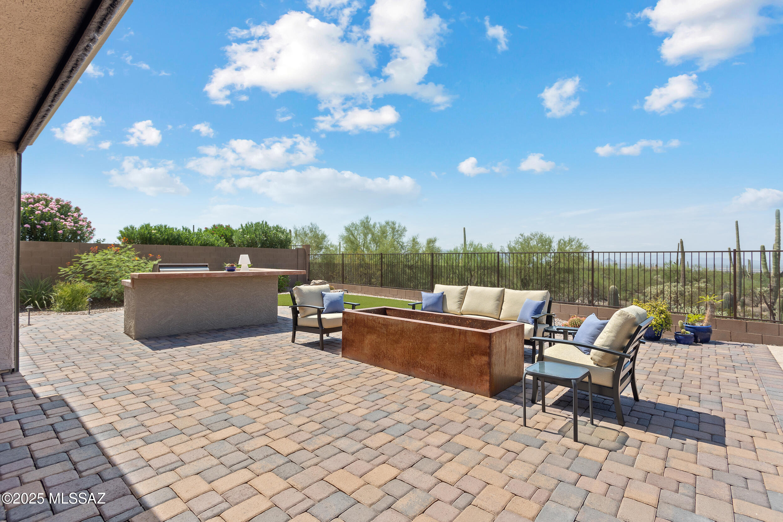Del Webb At Dove Mountain VI - Residential