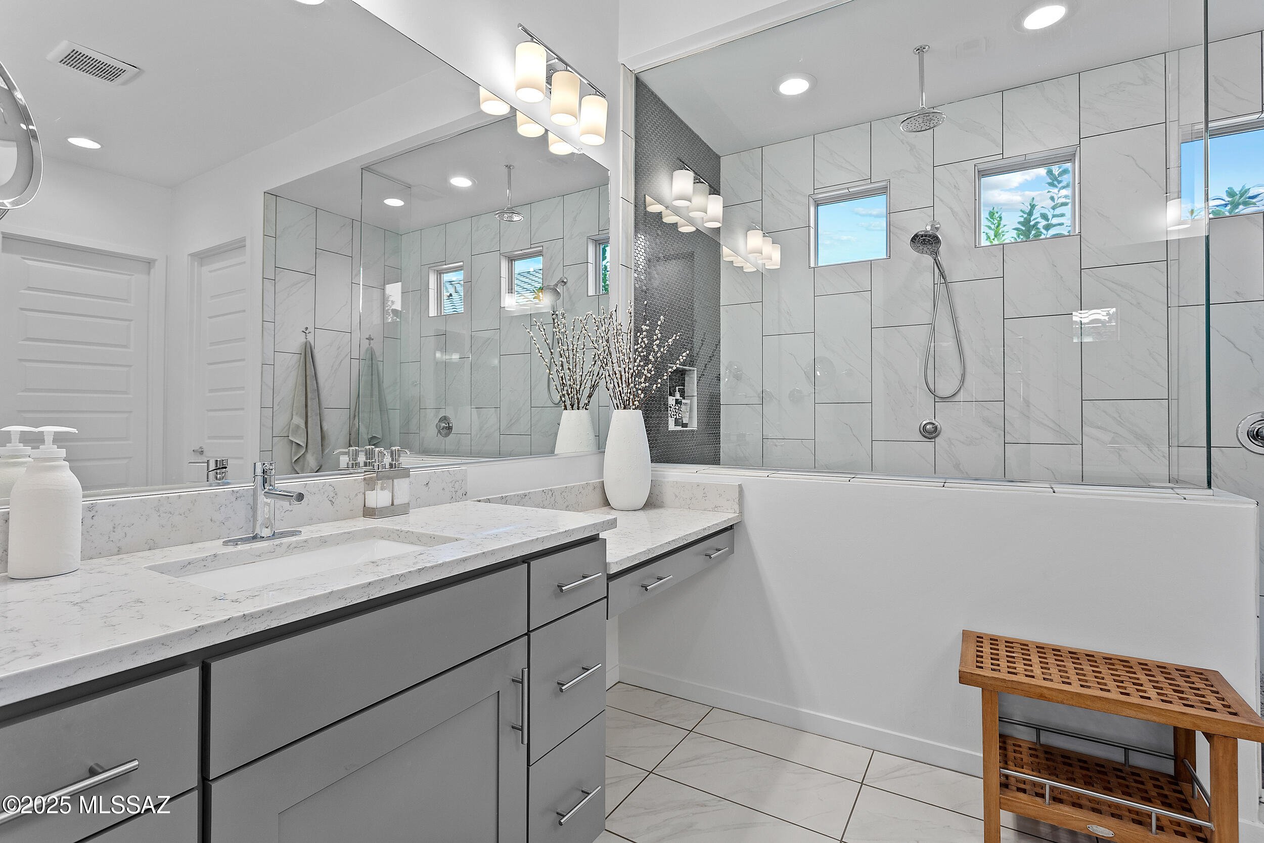 Del Webb At Dove Mountain VI - Residential
