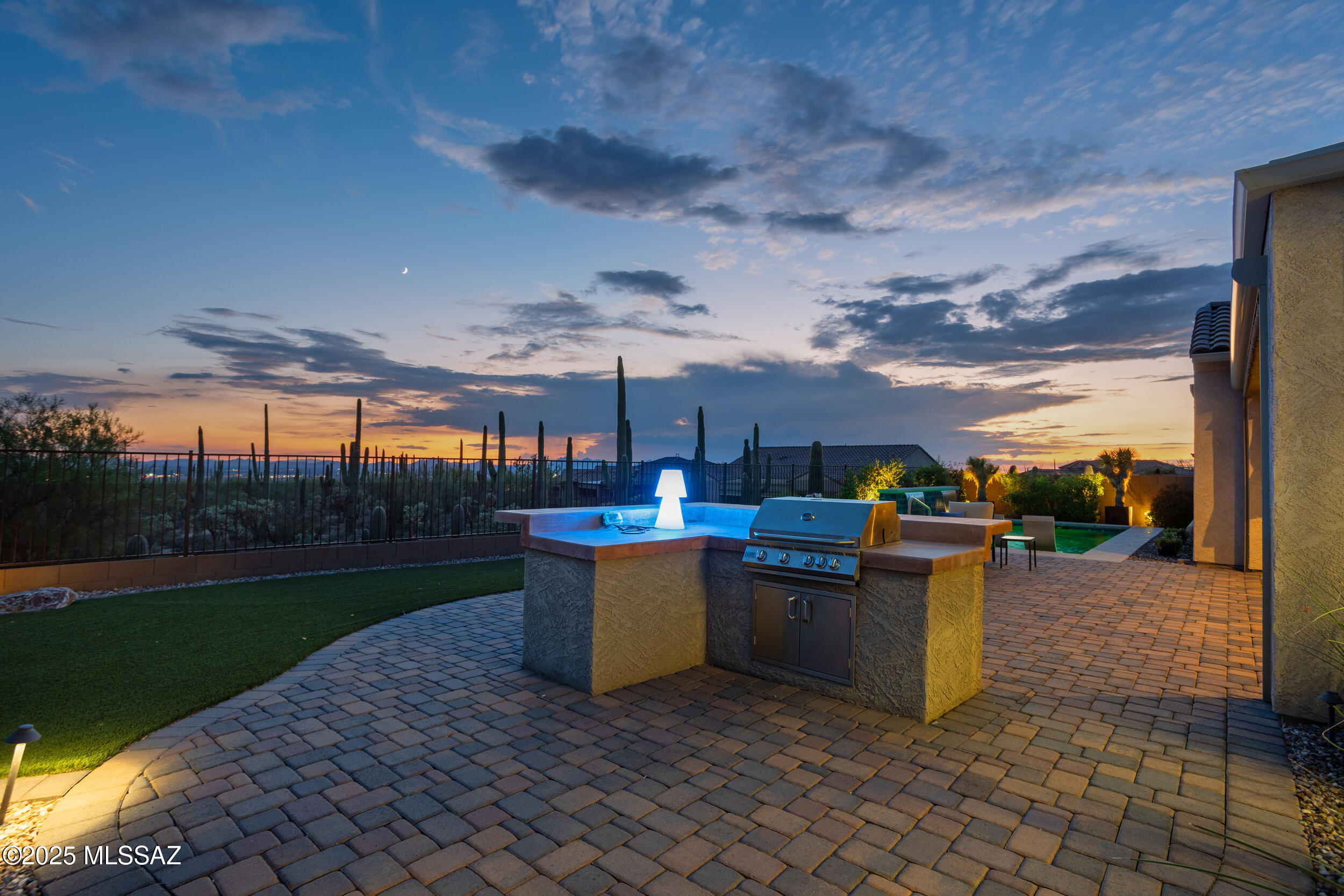 Del Webb At Dove Mountain VI - Residential