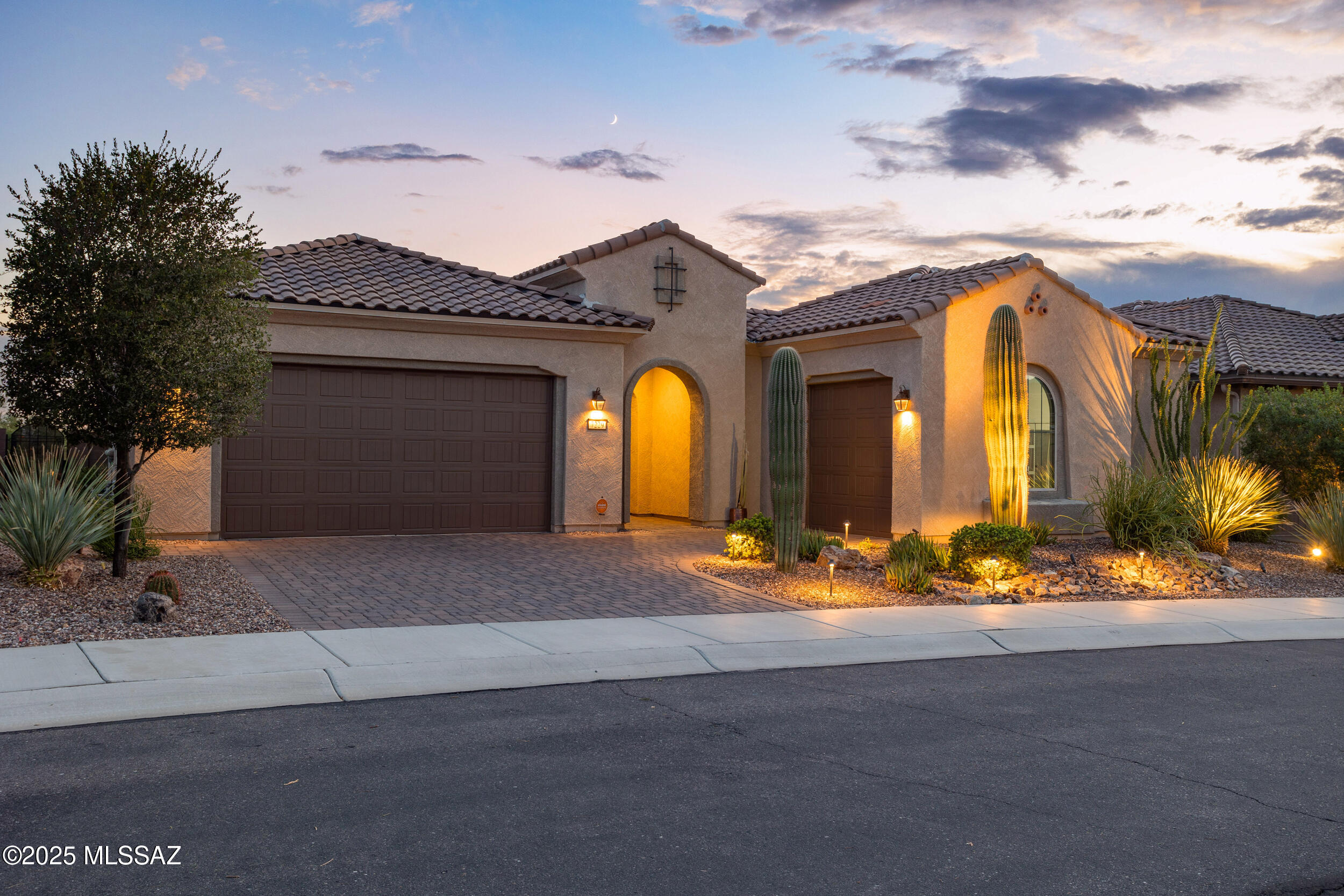 Del Webb At Dove Mountain VI - Residential