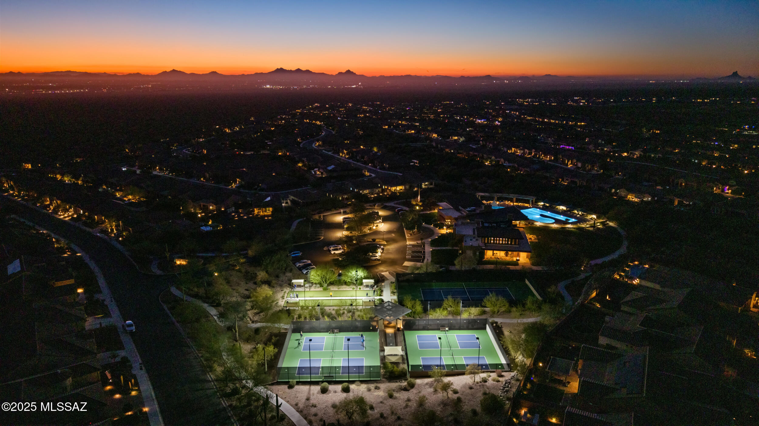 Del Webb At Dove Mountain VI - Residential
