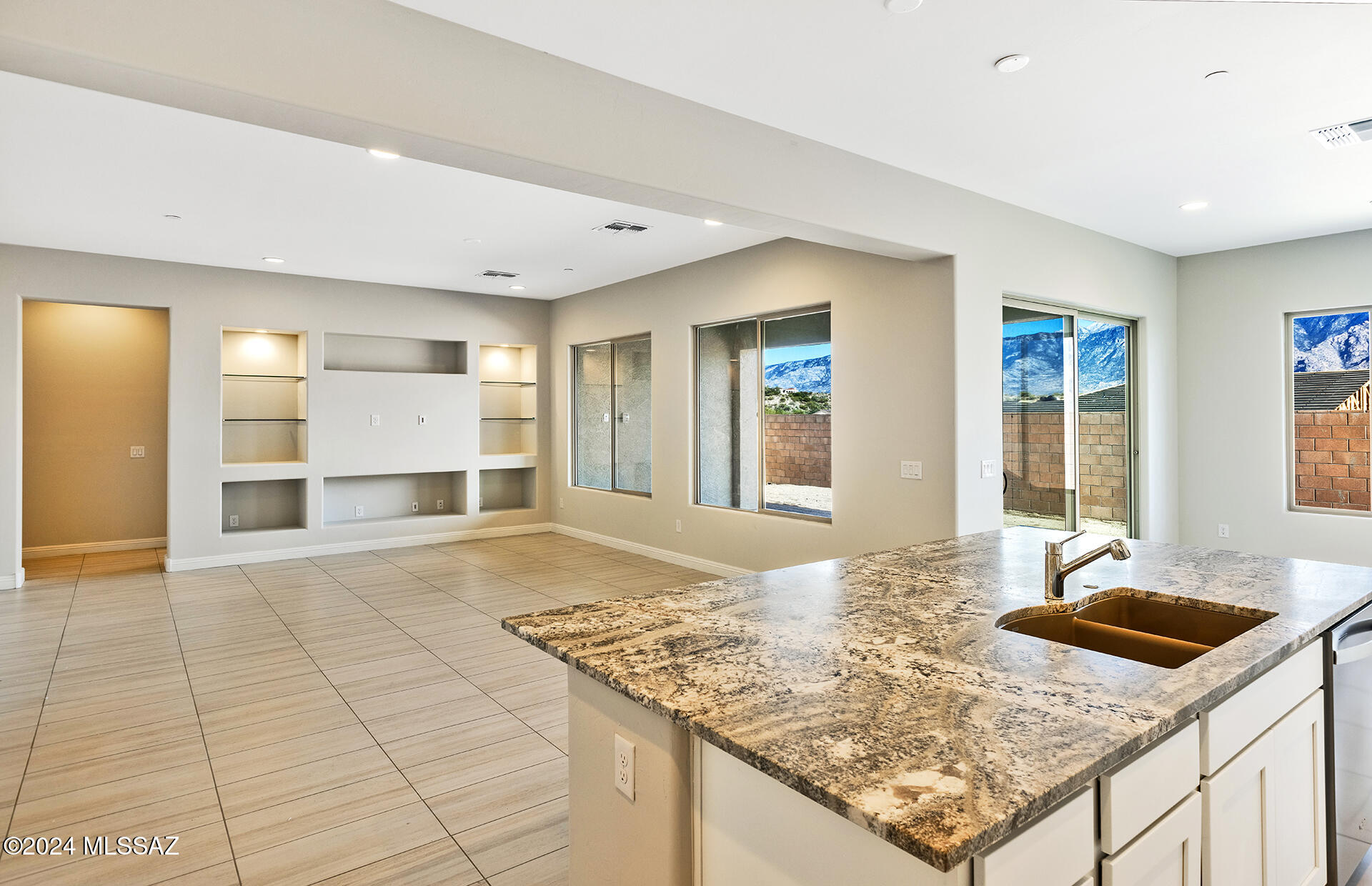 Tranquilo at Rancho Vistoso - Residential