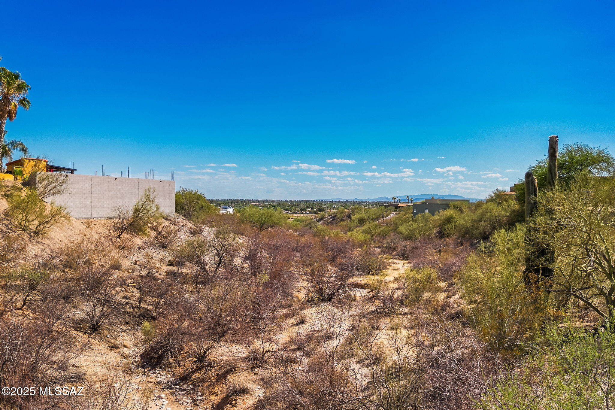 4627 E Coachlight Lane 10