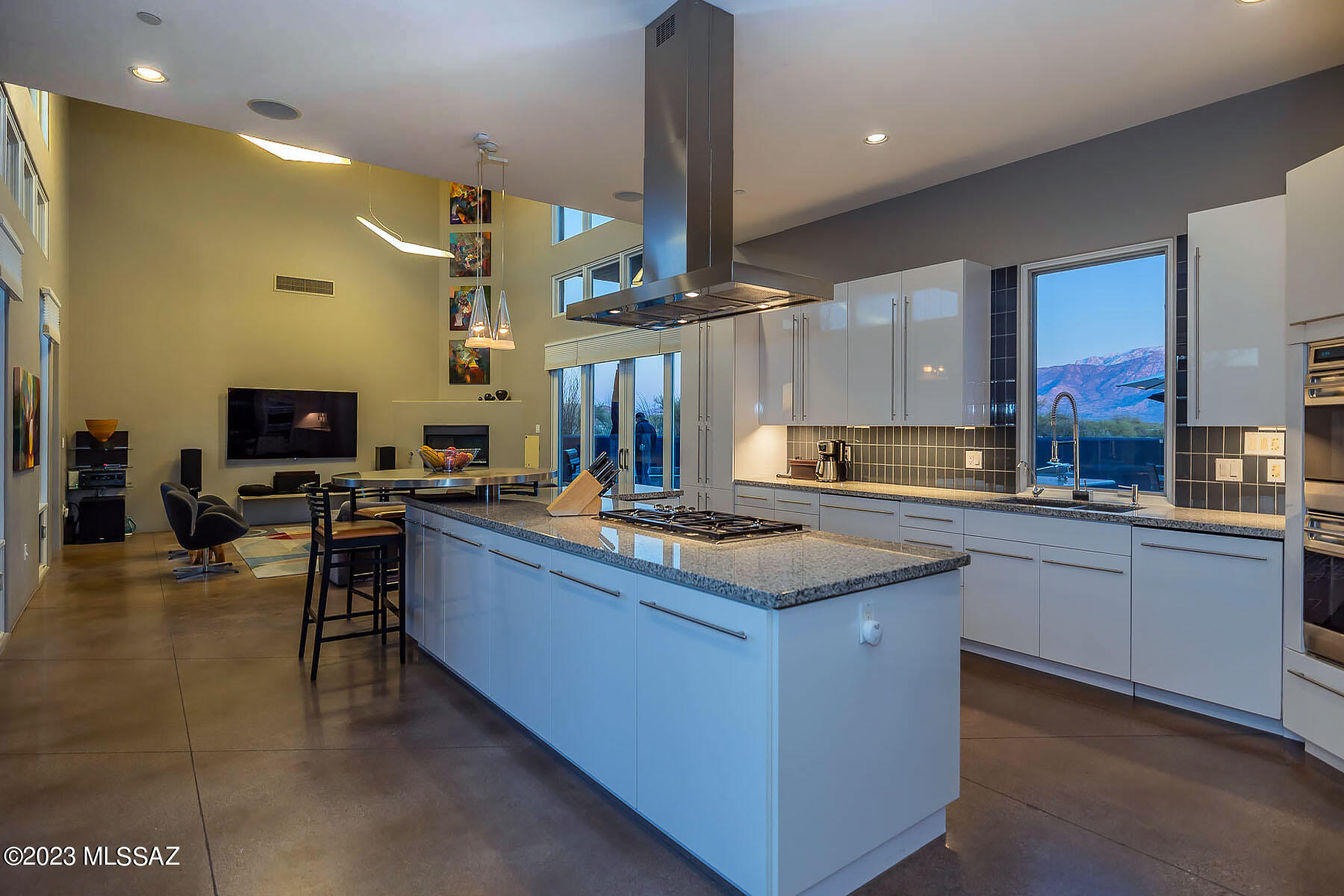 La Cholla Airpark - Residential