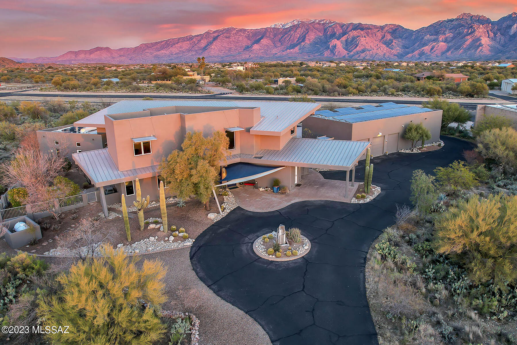 La Cholla Airpark - Residential