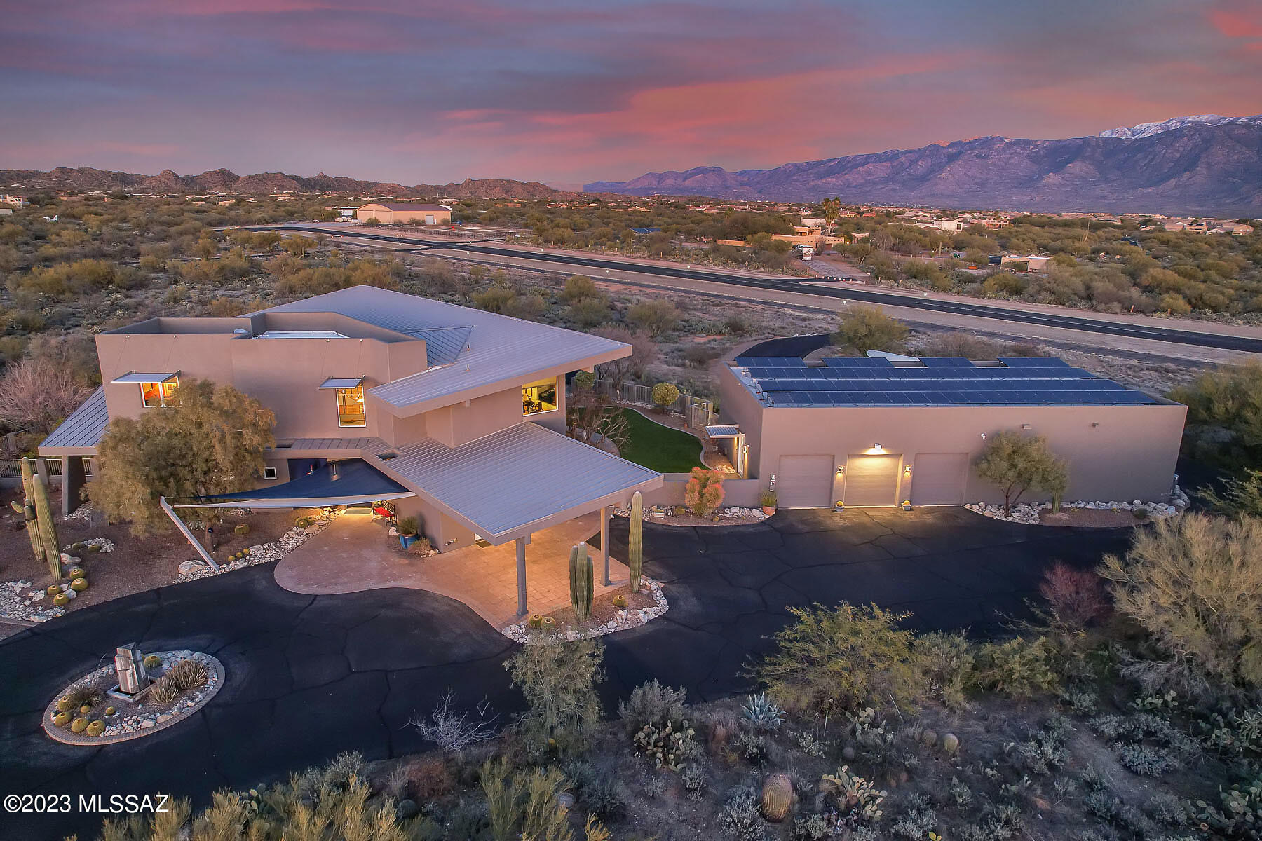 La Cholla Airpark - Residential
