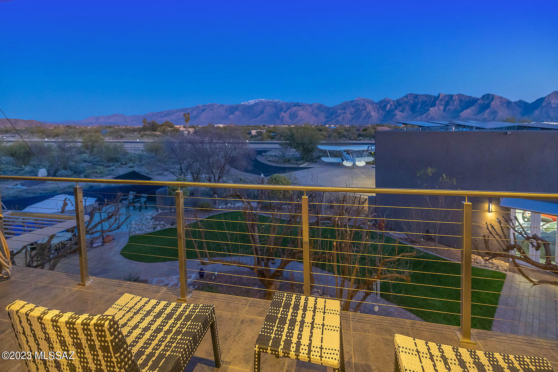 La Cholla Airpark - Residential