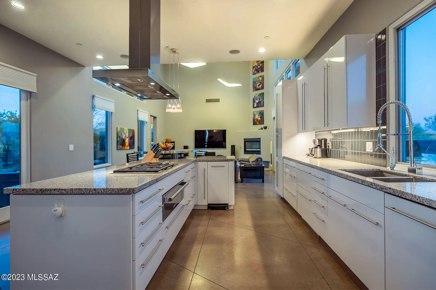 La Cholla Airpark - Residential