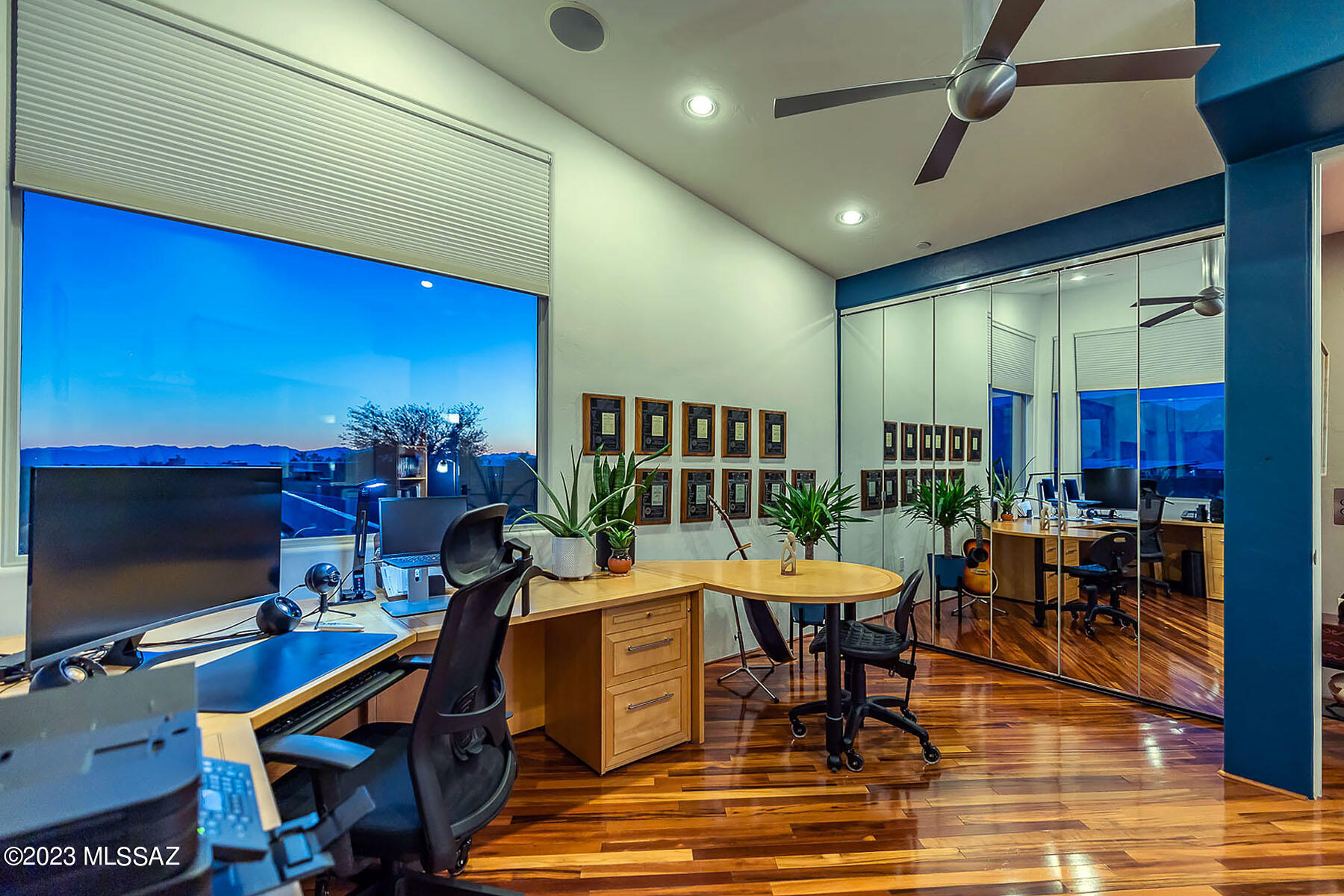 La Cholla Airpark - Residential