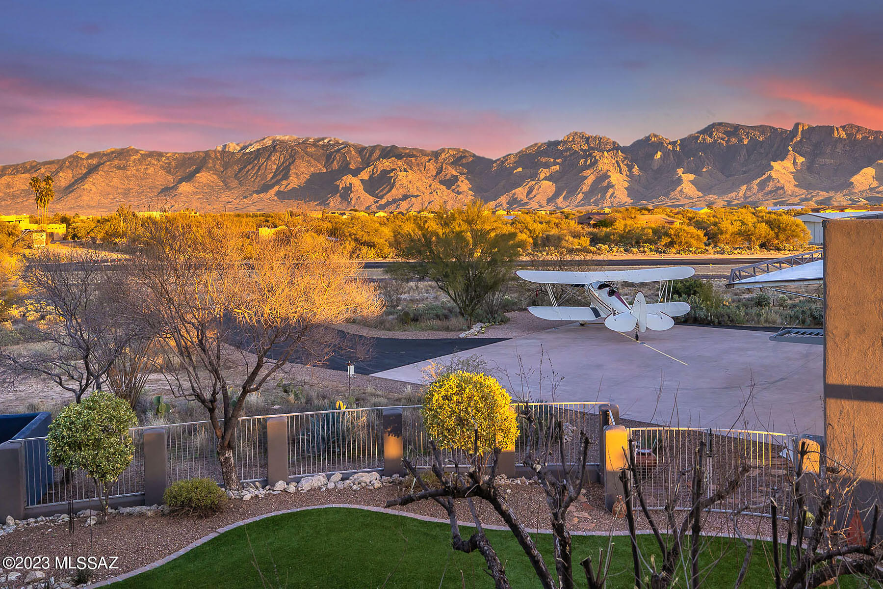 La Cholla Airpark - Residential