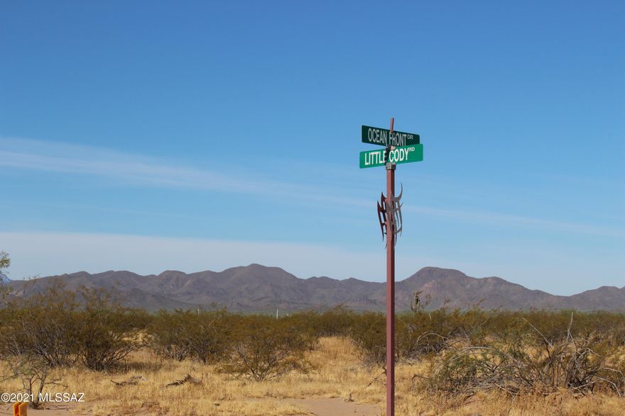 Enjoy the privacy that 5 acres will provide. Spectacular 360 degree mountain views in a tranquil setting. Bring your manufactured home or build a custom home.