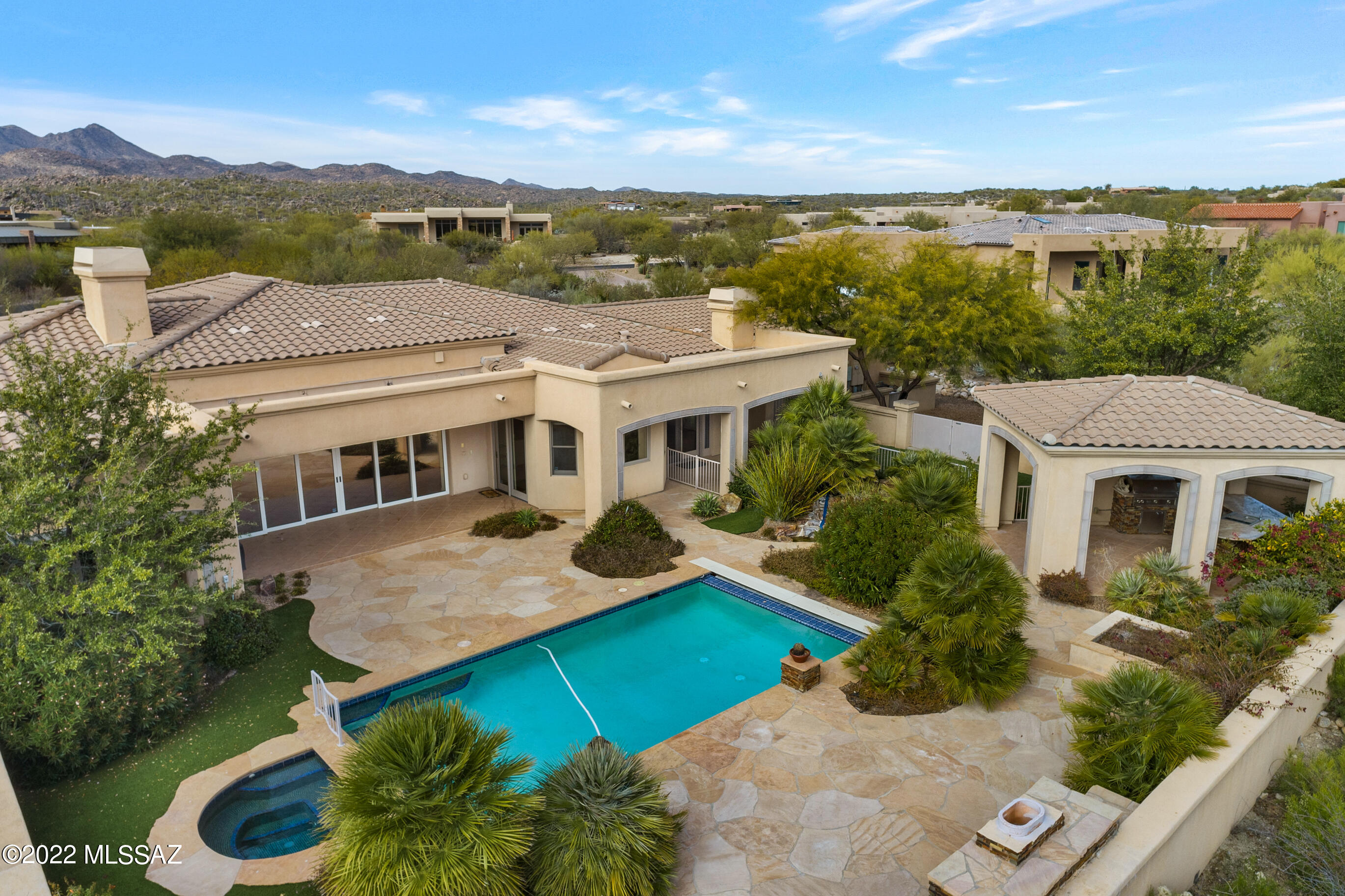 Honey Bee Ridge(The Estates At) - Residential