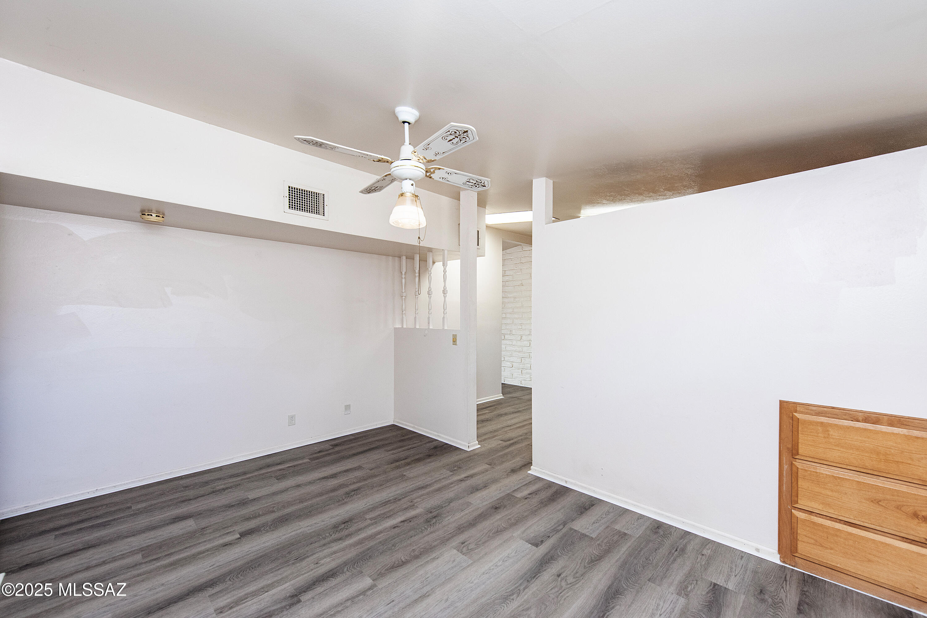 Kingston Knolls Terrace - Residential