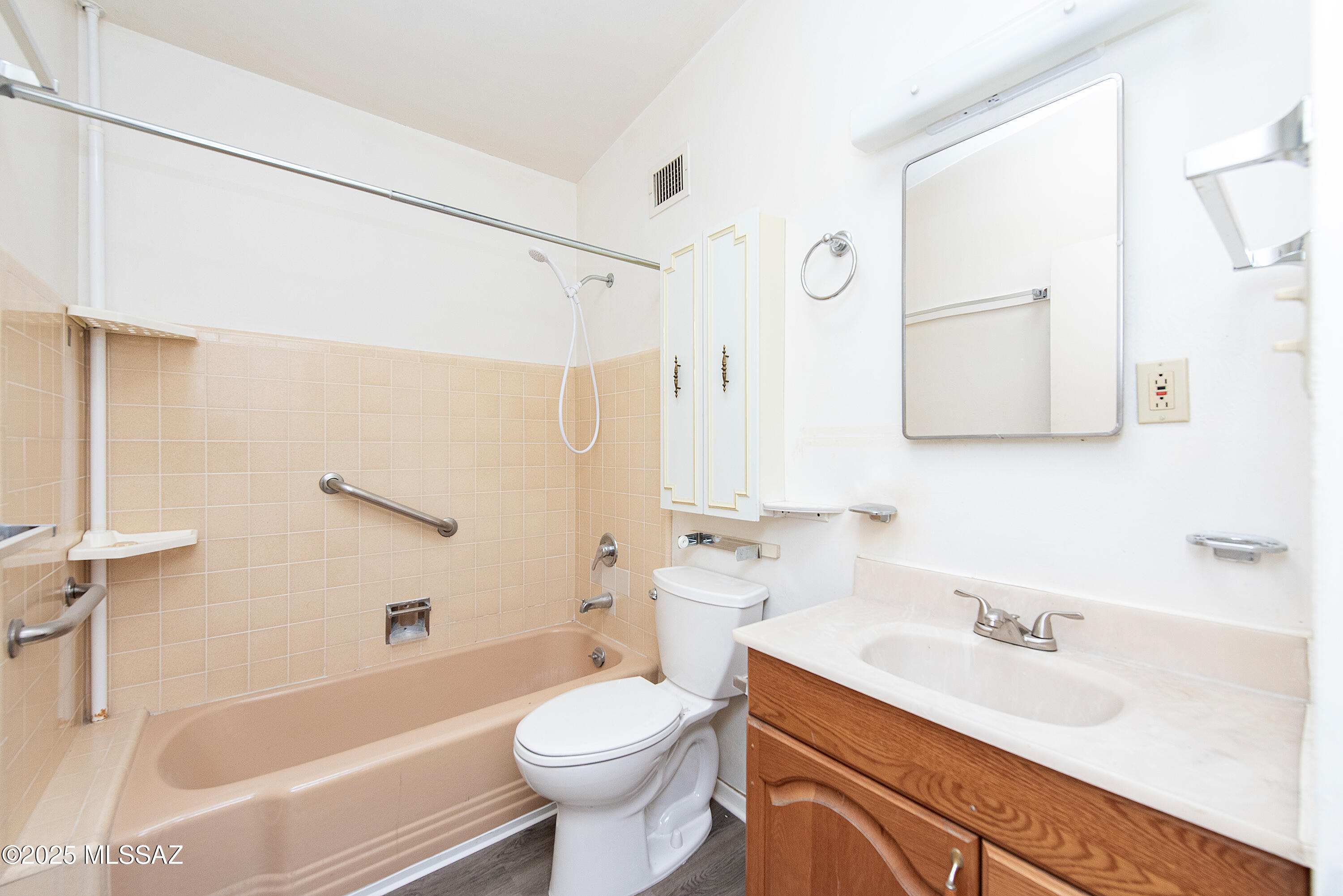 Kingston Knolls Terrace - Residential