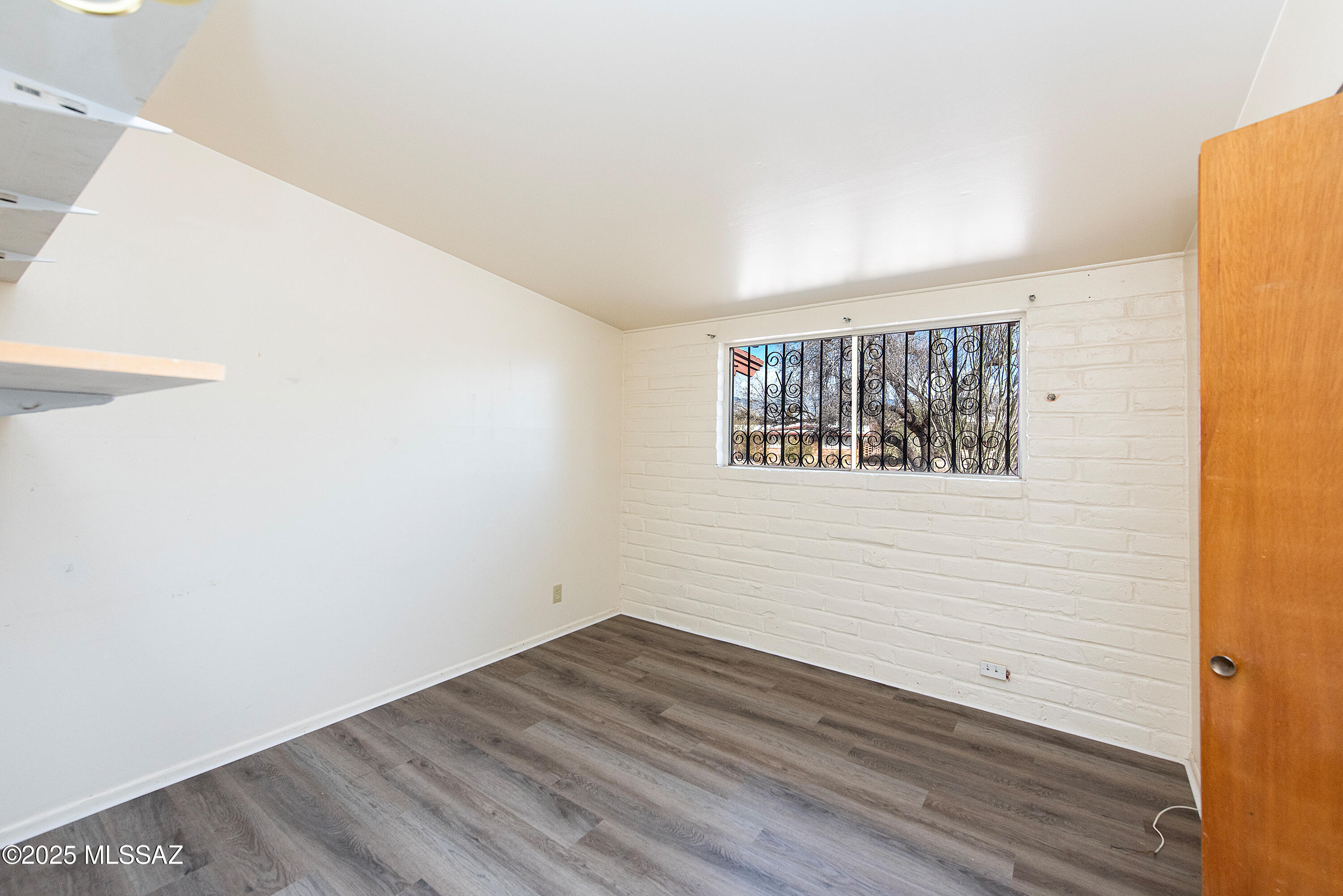 Kingston Knolls Terrace - Residential