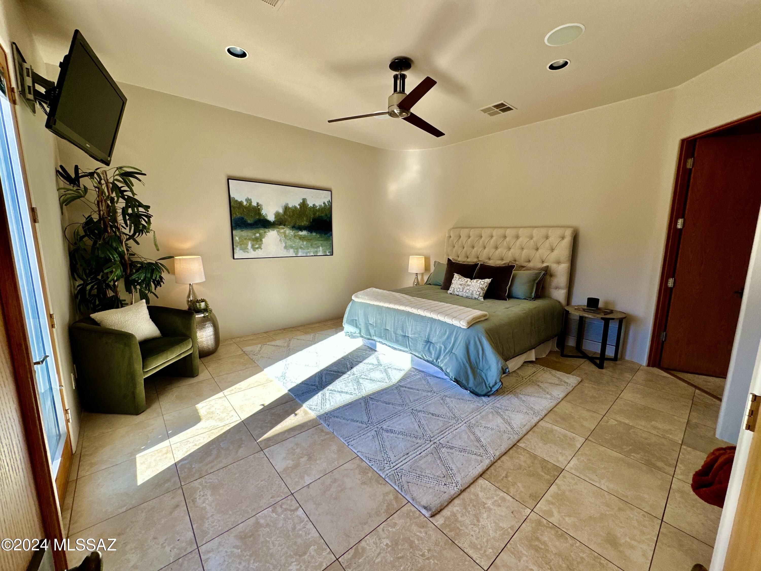 La Reserve (1-24) - Residential
