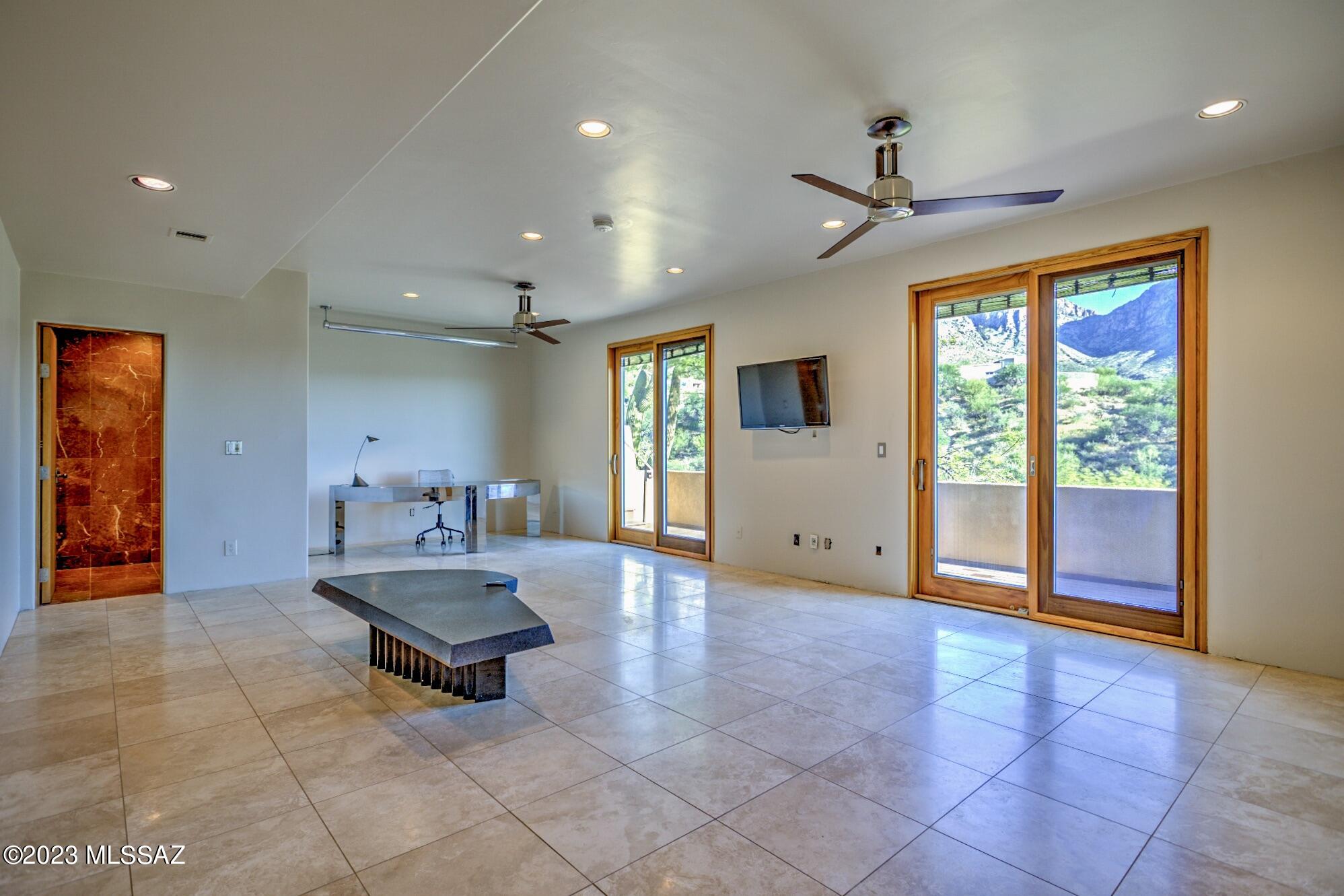 La Reserve (1-24) - Residential