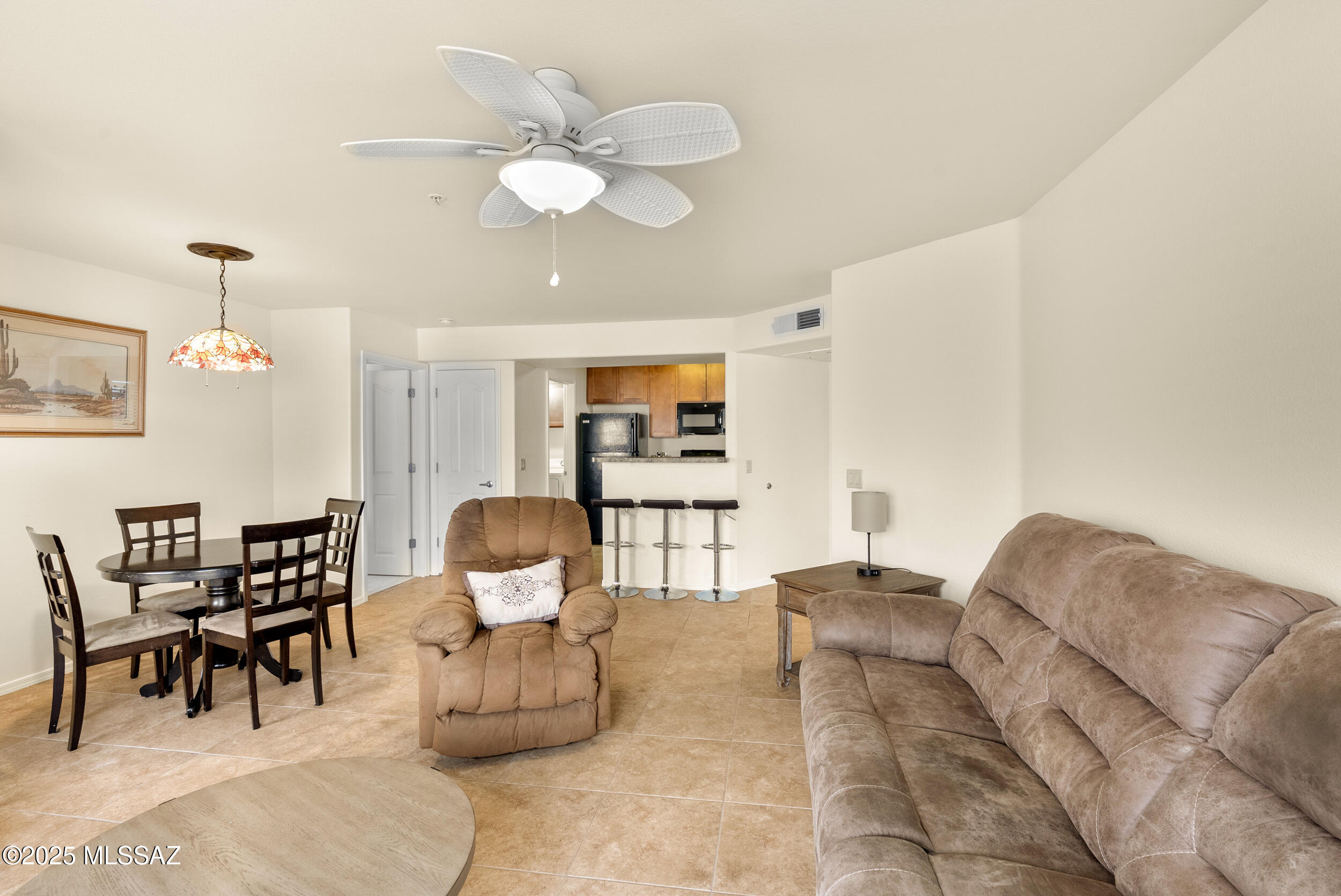 5751 N Kolb Road 18103