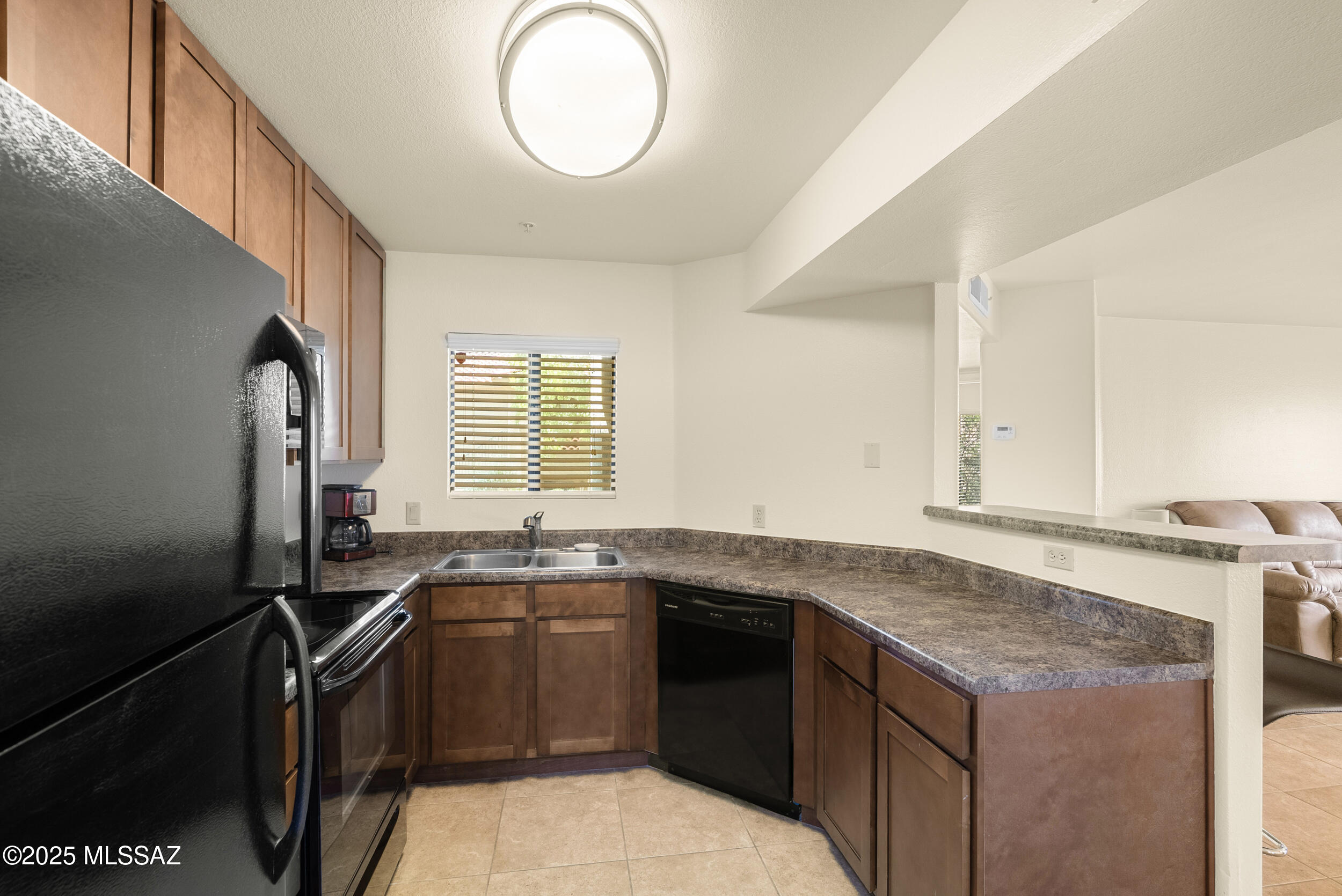 5751 N Kolb Road 18103