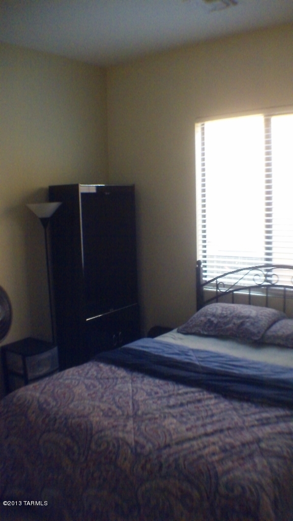 Desert Links (1-48) - Residential Lease