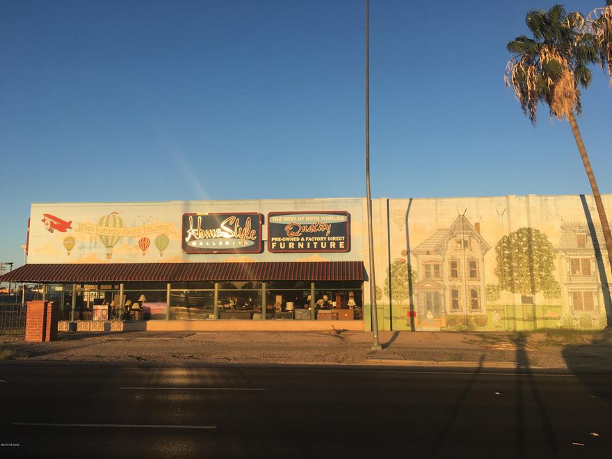 Large single tenant multi purpose building. Great retail frontage on major Tucson street. Large site is ideal for a business that requires additional parking. Good opportunity to renovate existing building for new retail space or re-development parcel.