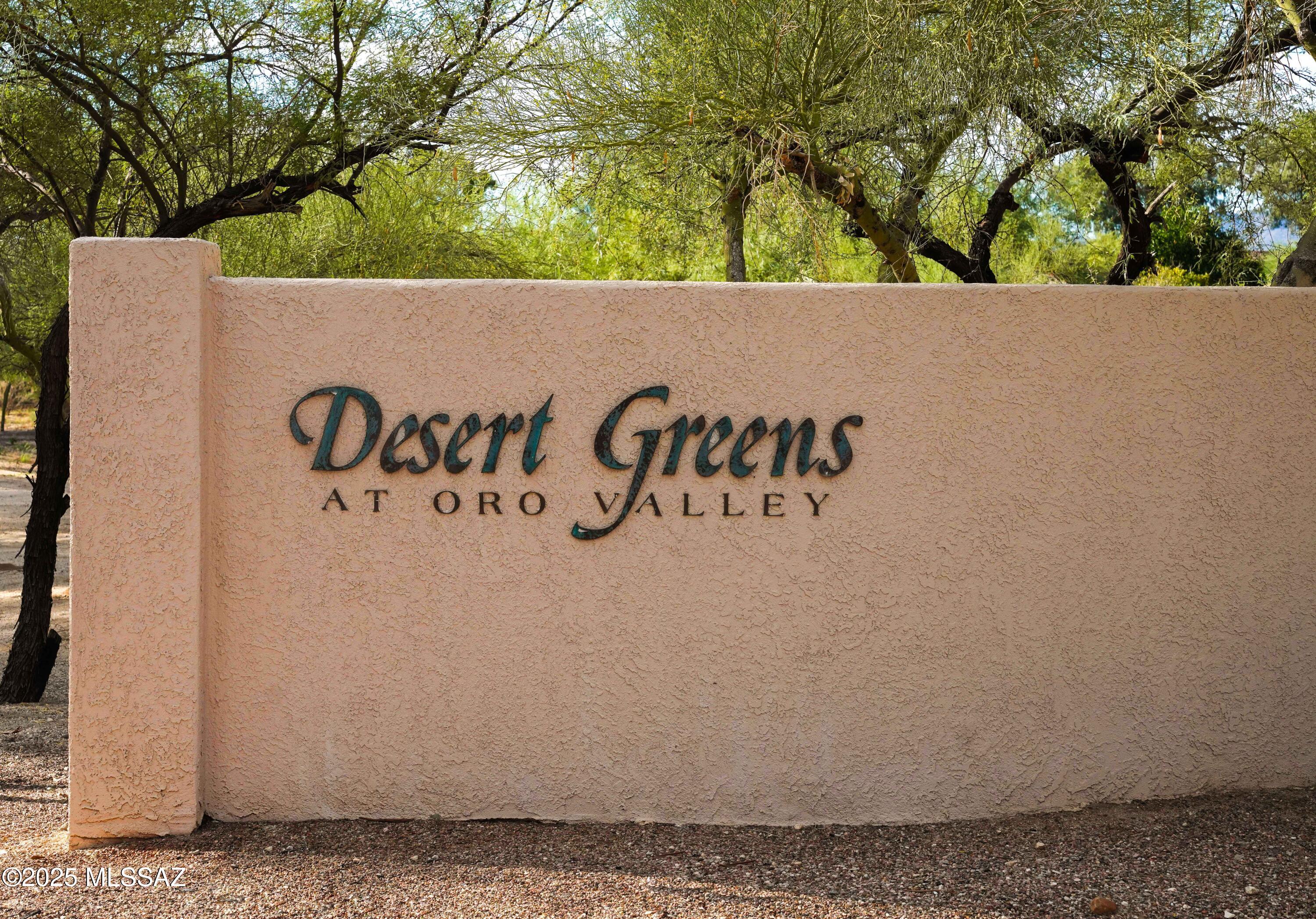 281 E Desert Golf Place