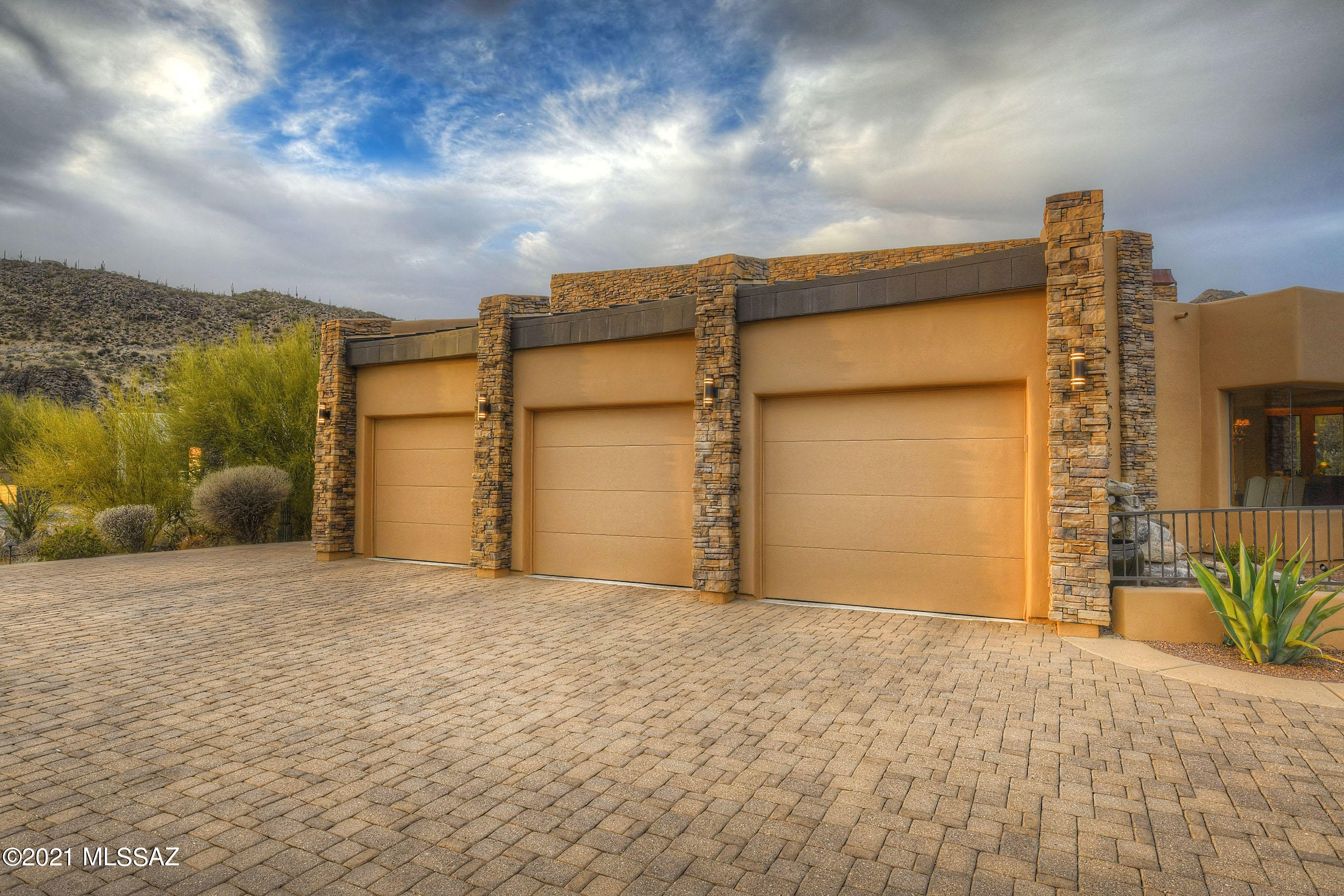 Canyon Pass At Dove Mountain - Residential