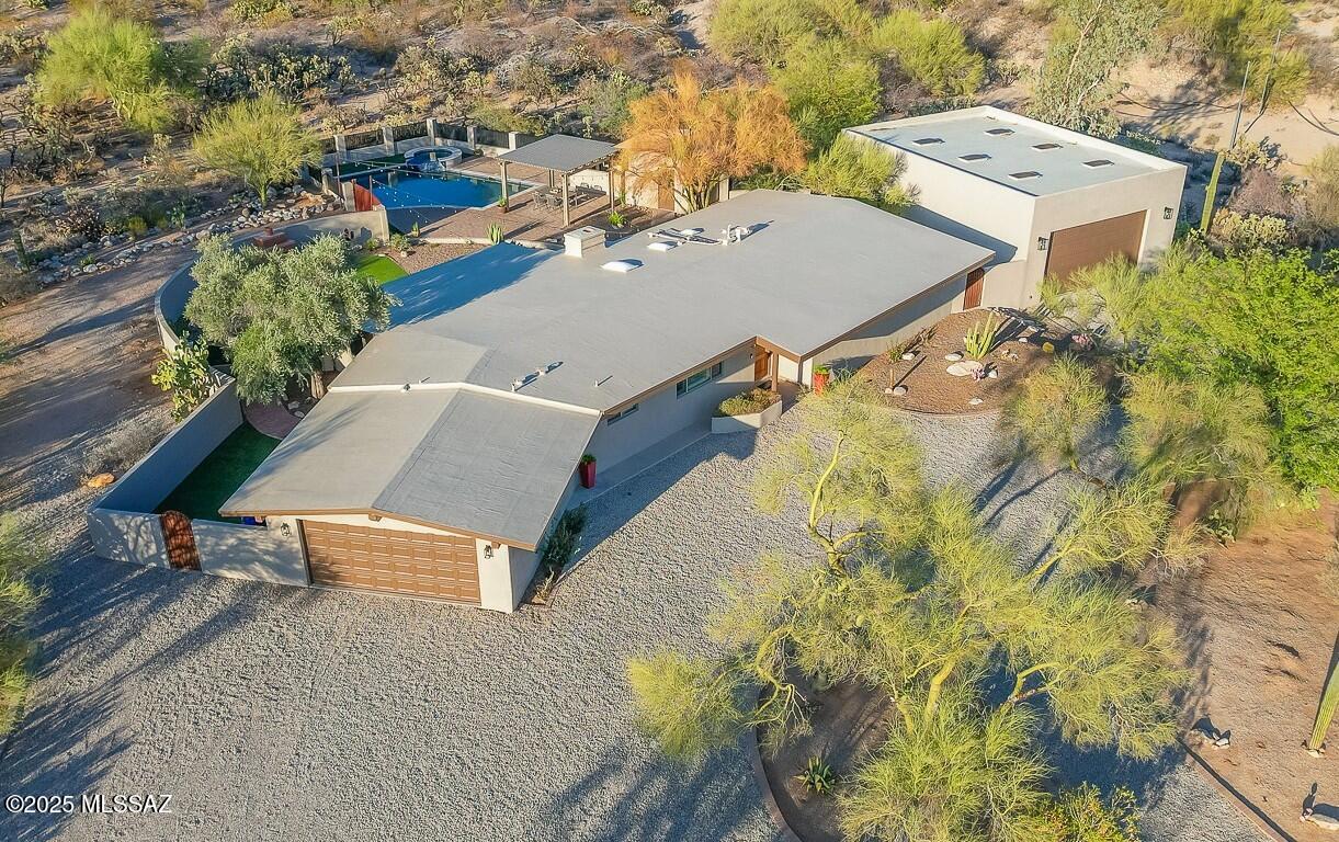 4925 E Calle Barril