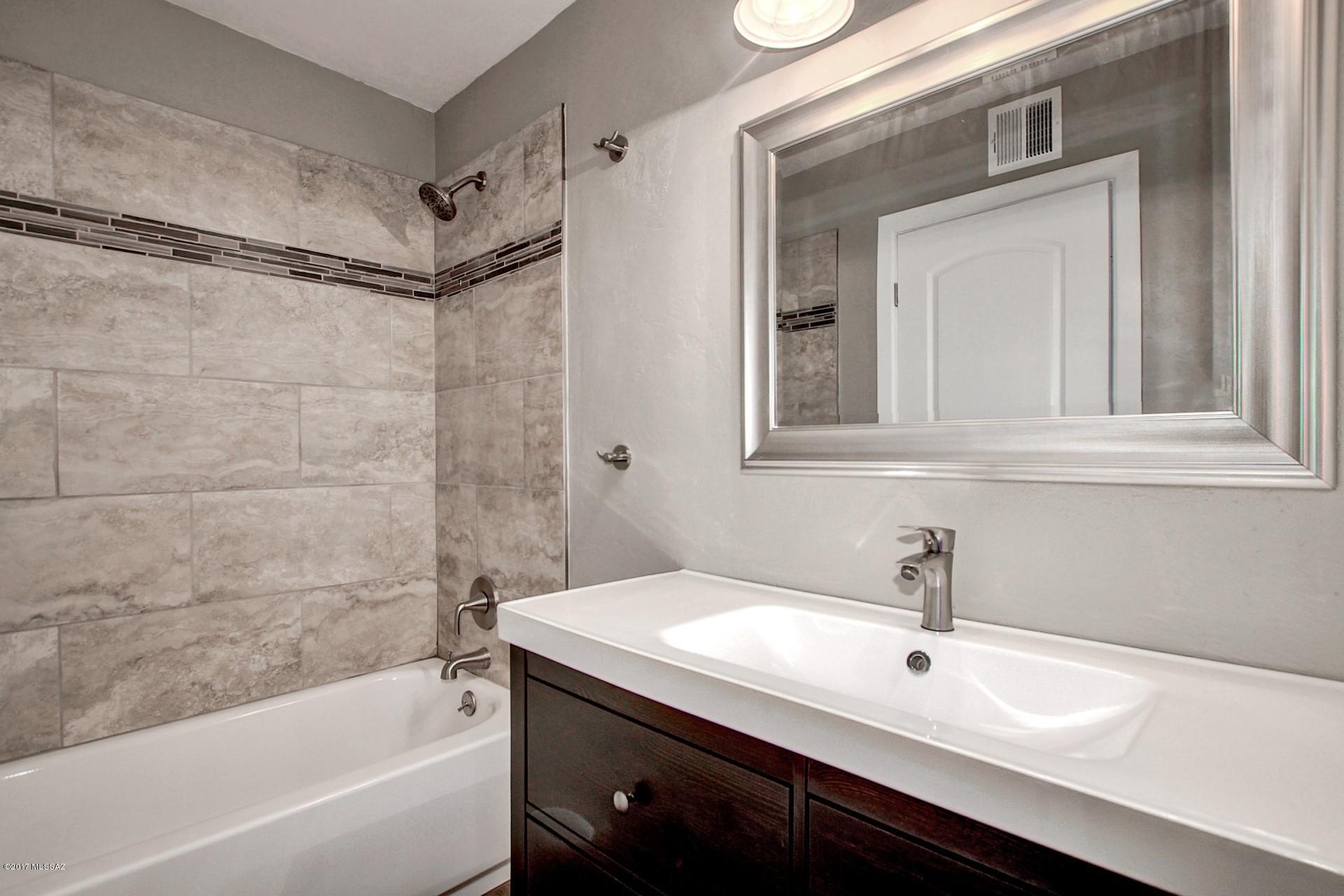 Santa Catalina Estates - Residential