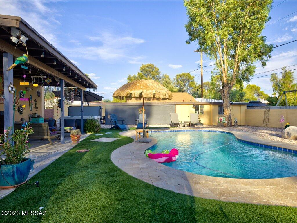 Broadmoor - Residential
