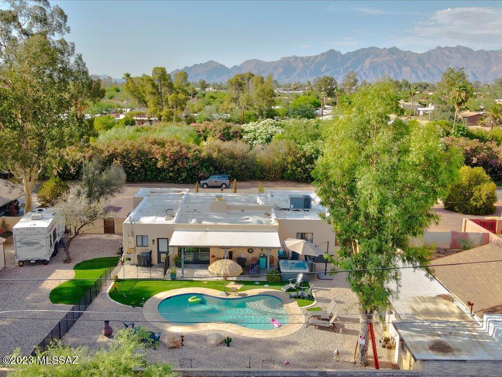 Broadmoor - Residential