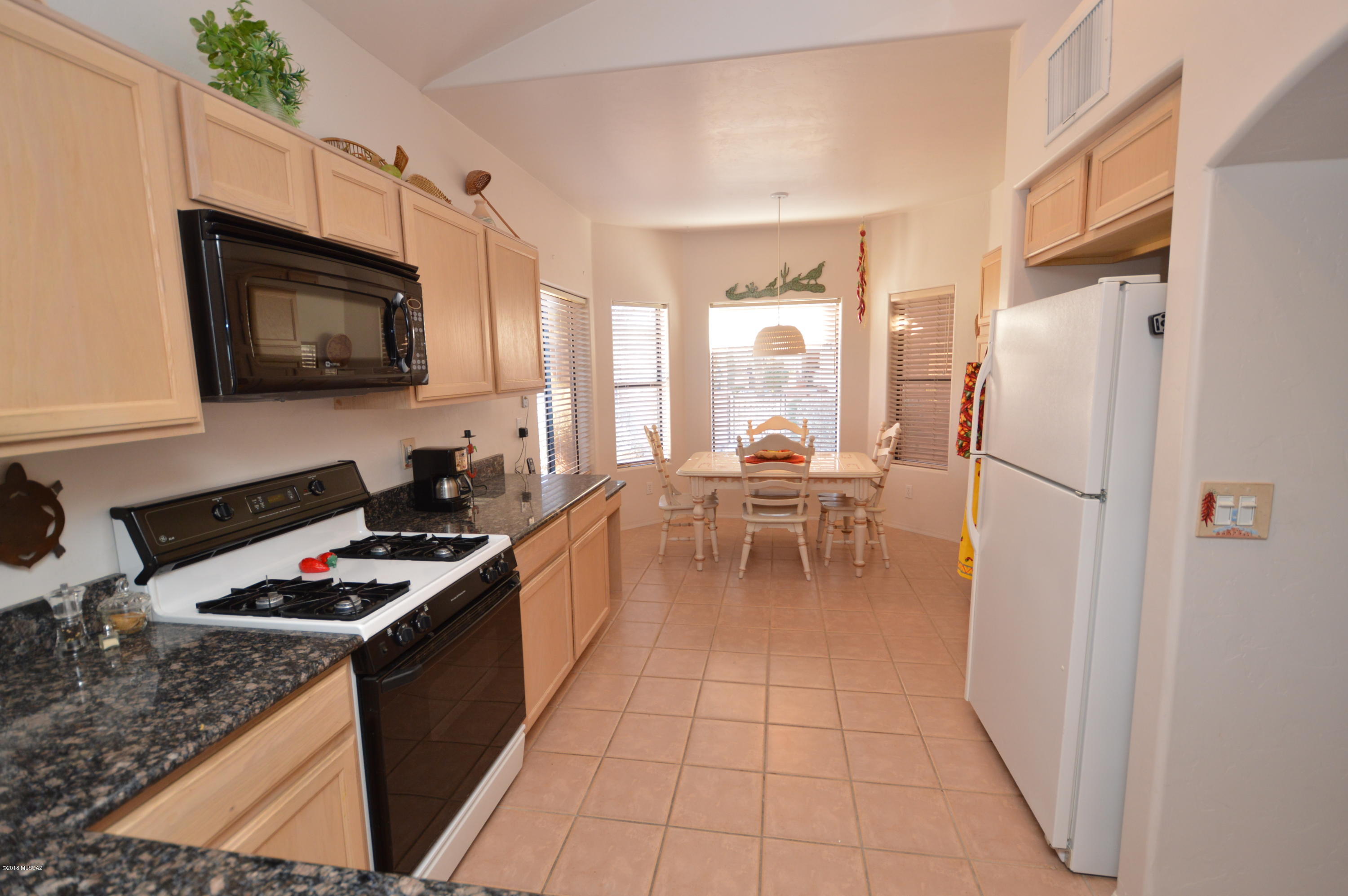 Valle Del Oro Townhomes (1-90) - Residential Lease