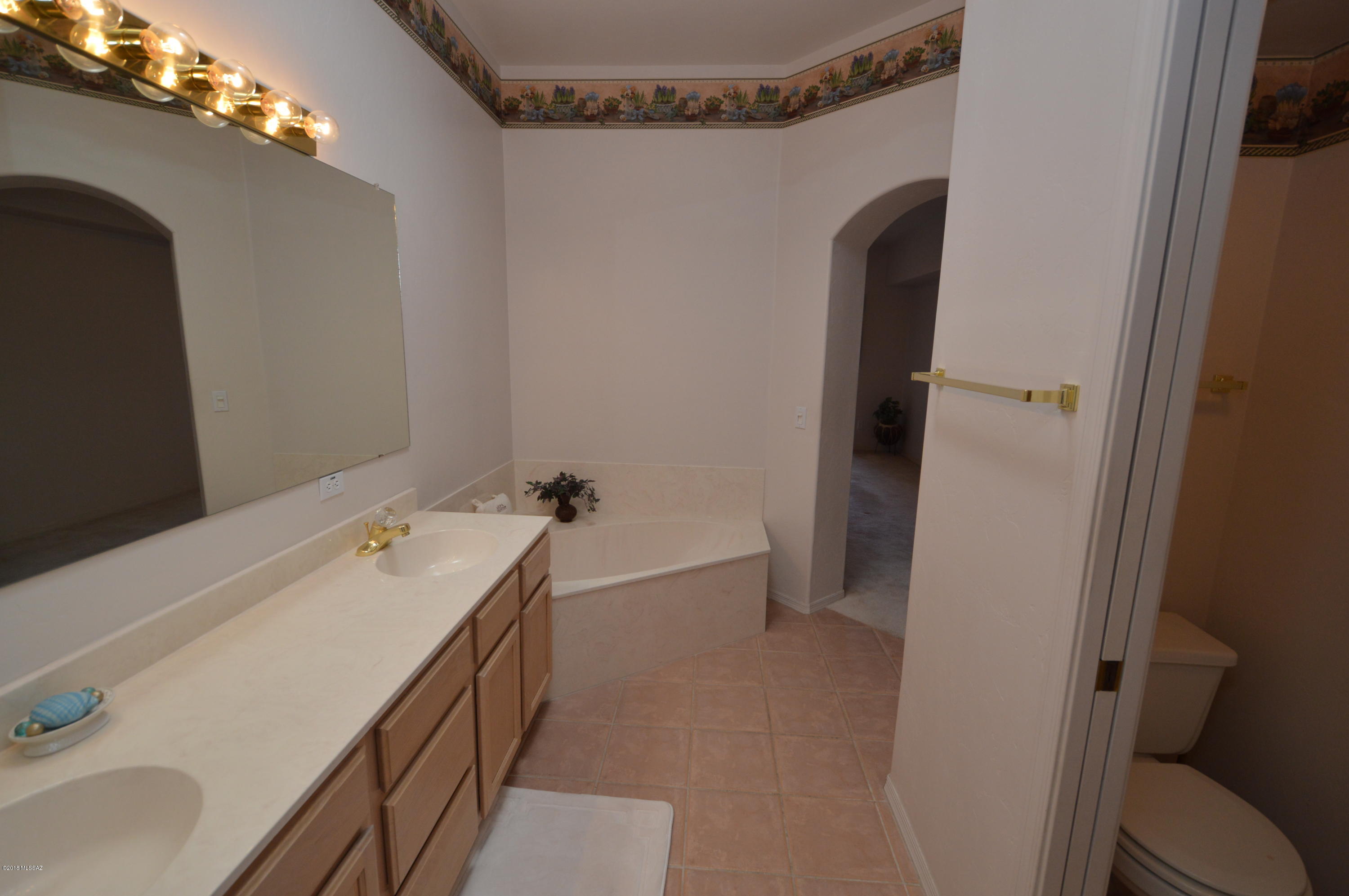 Valle Del Oro Townhomes (1-90) - Residential Lease